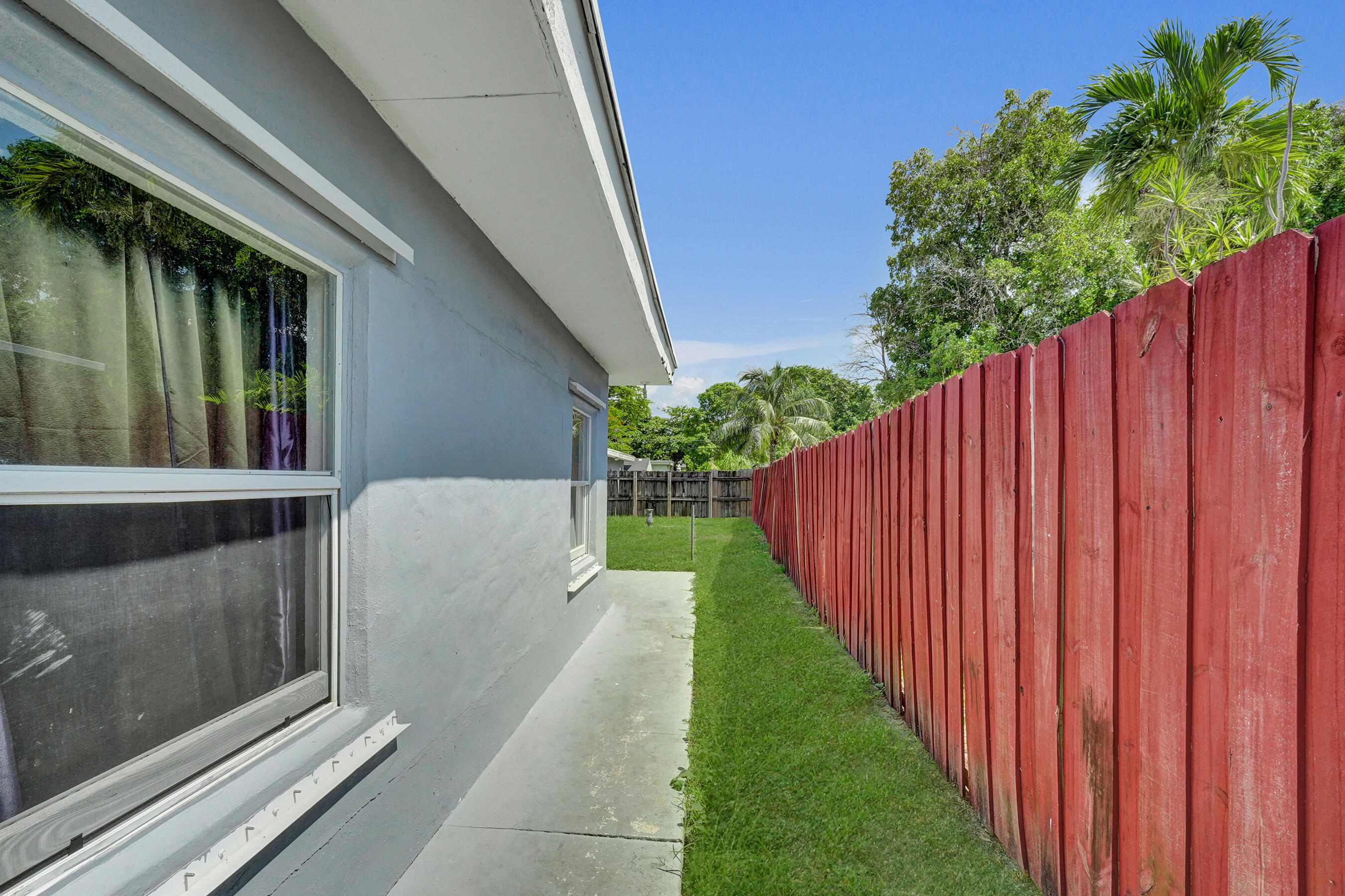 2815 Adams Street Property Photo 6