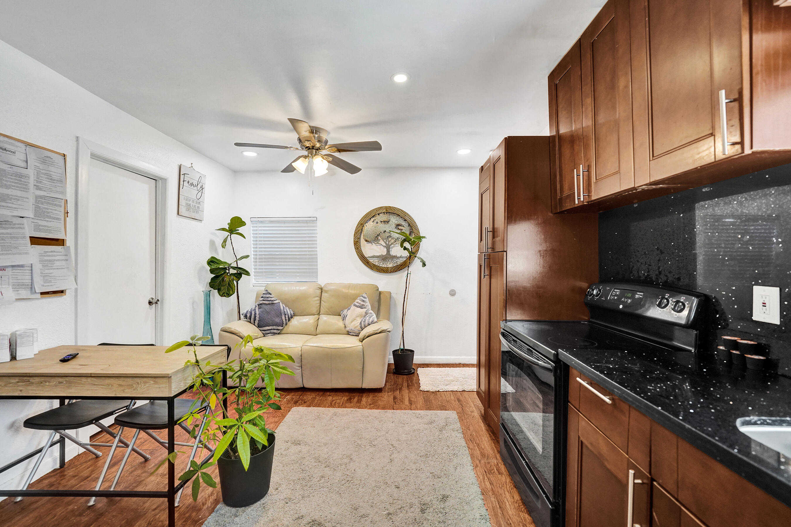2815 Adams Street Property Photo 13