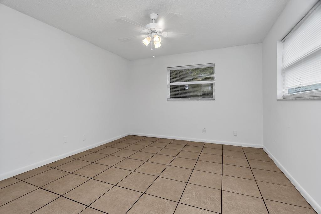 1320 Wellington Street B Property Photo 16