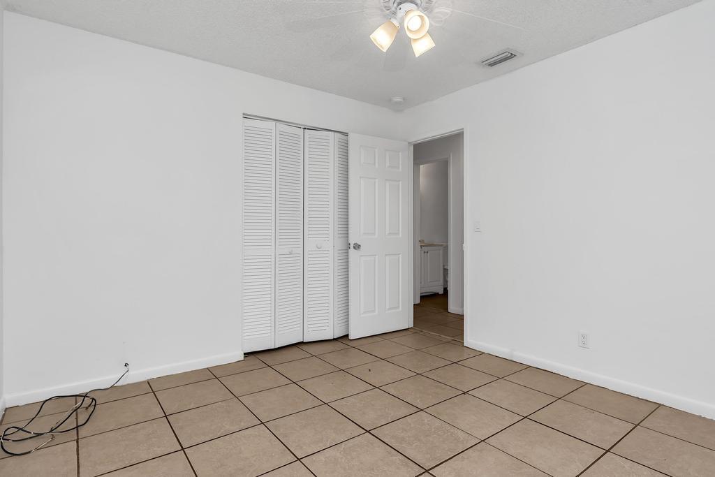 1320 Wellington Street B Property Photo 18