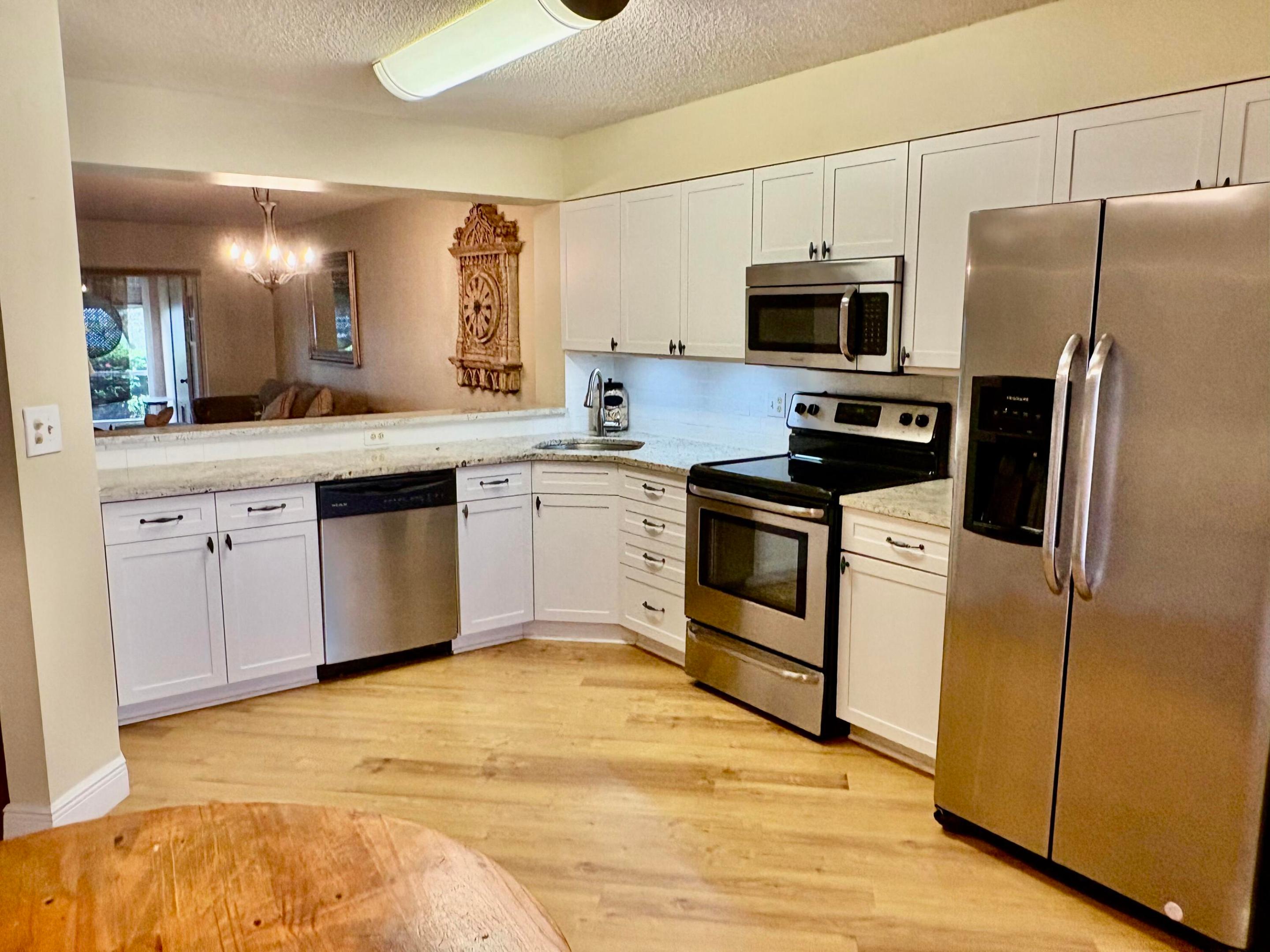 7237 S DEVON Drive 110