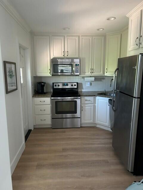 444 Zephyr Way Property Photo 4