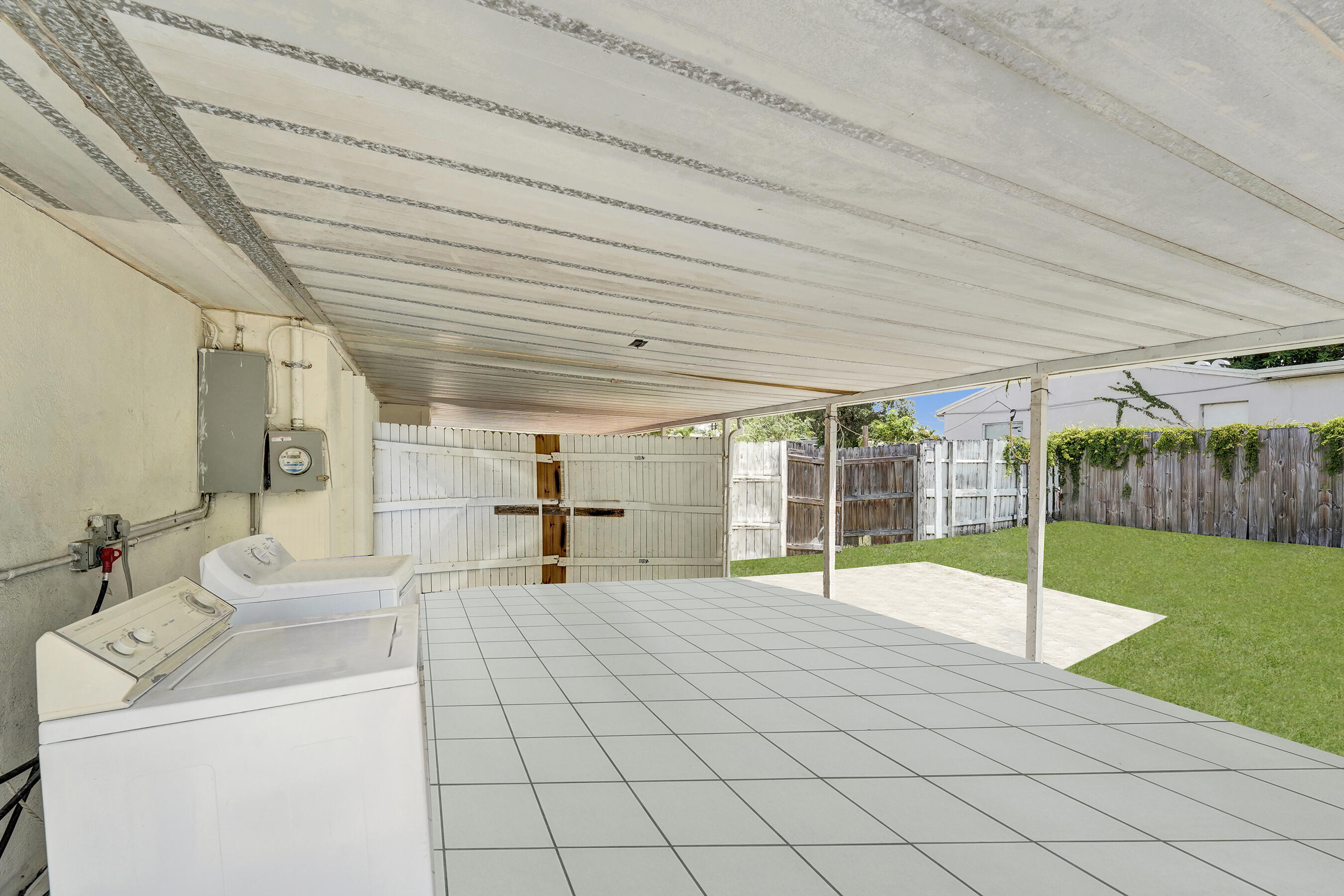 2442 Funston Street Property Photo 12