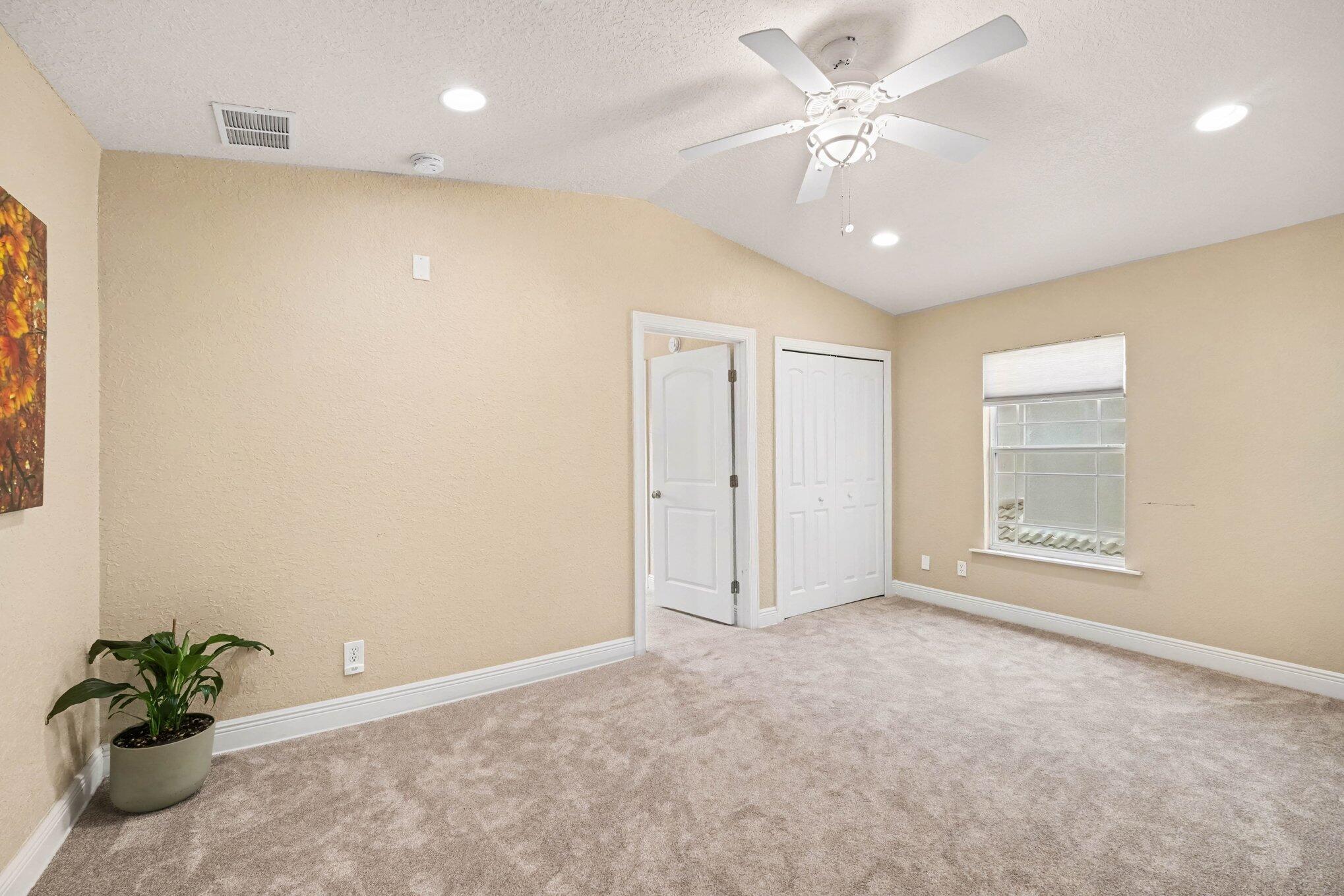 1800 Kole Place 103 Property Photo 28
