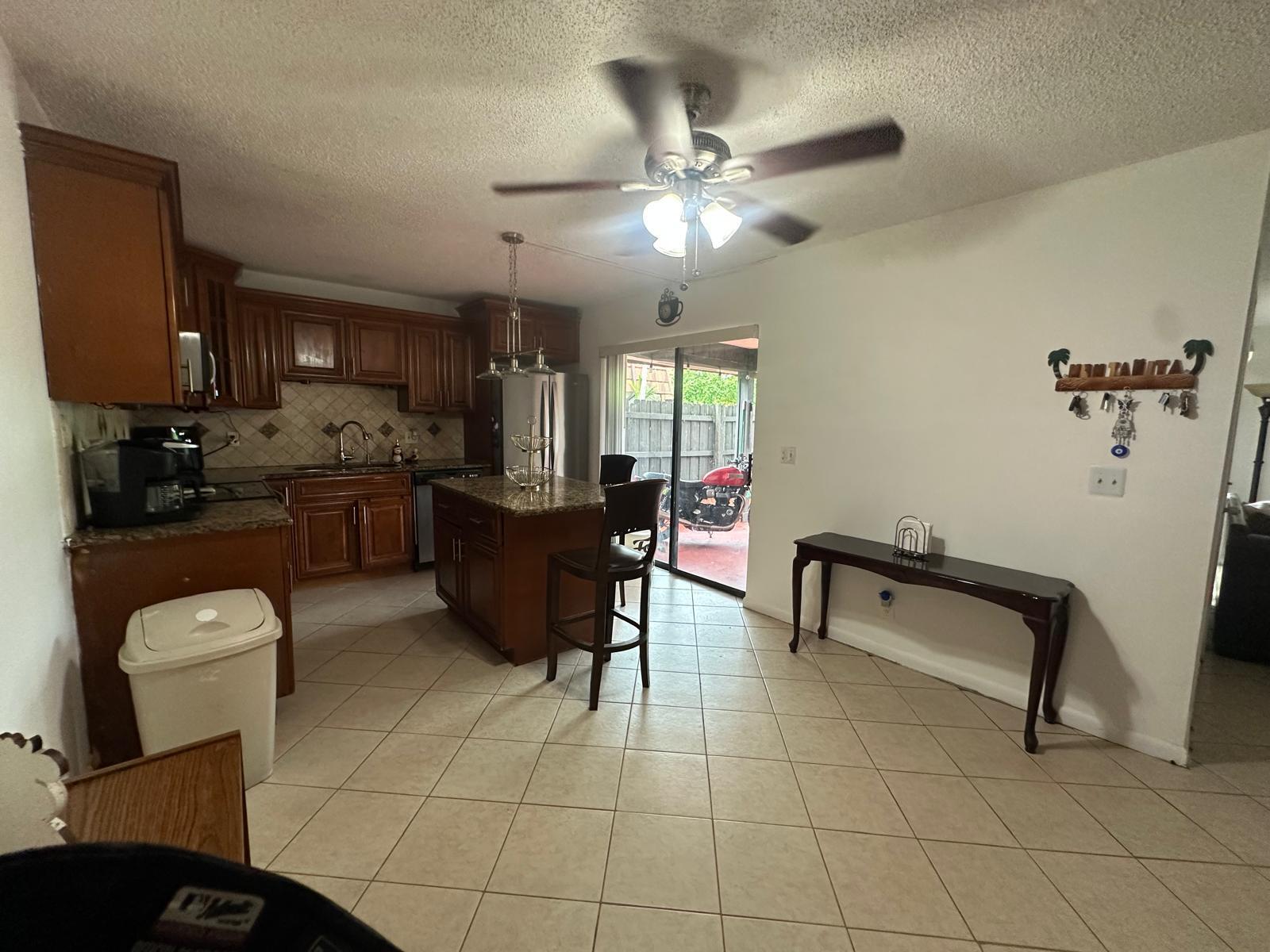 2100 White Pine Circle D Property Photo 7