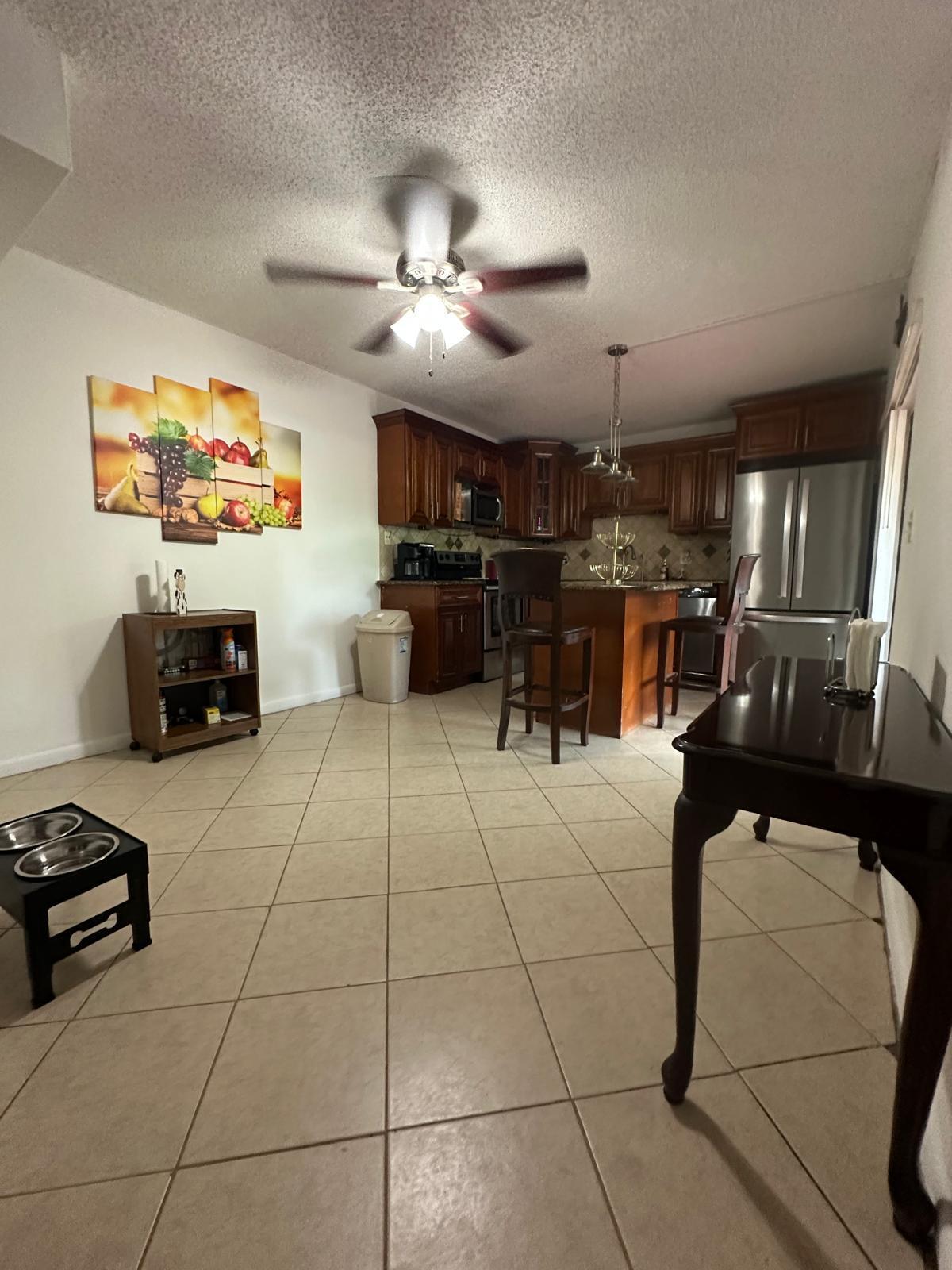 2100 White Pine Circle D Property Photo 9