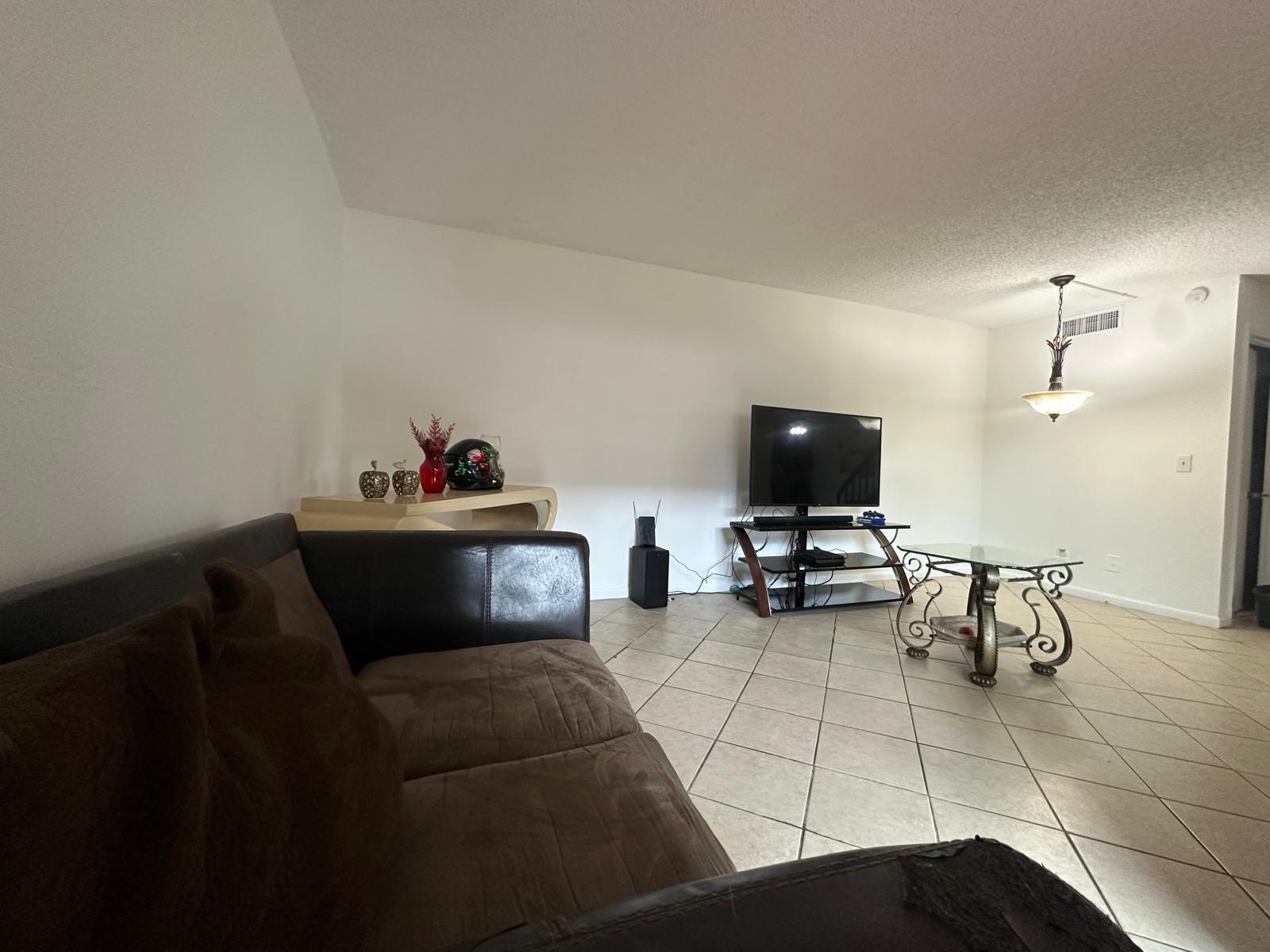 2100 White Pine Circle D Property Photo 11