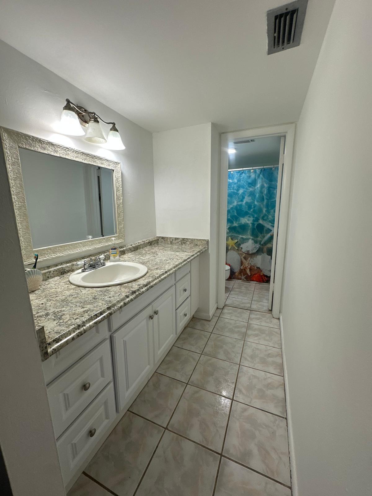2100 White Pine Circle D Property Photo 24