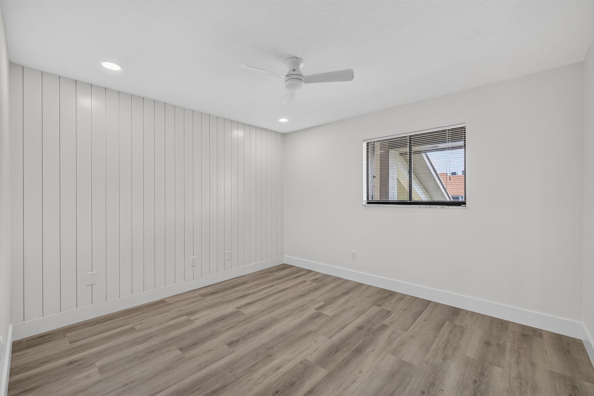 1600 Ne Dixie Highway 10-205 Property Photo 23