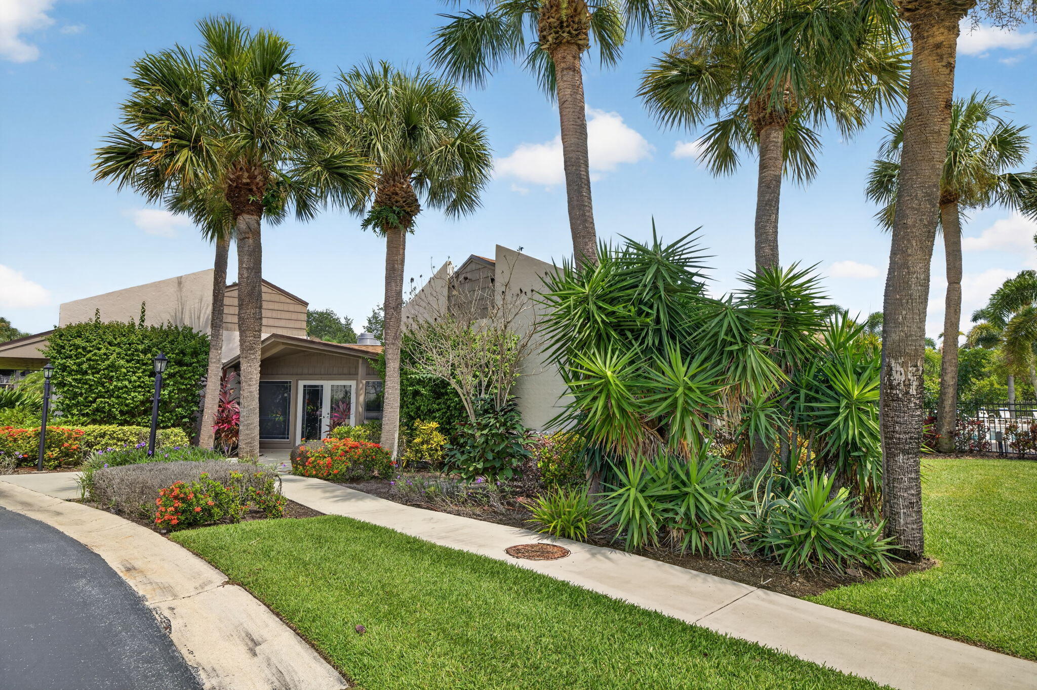1600 Ne Dixie Highway 10-205 Property Photo 46