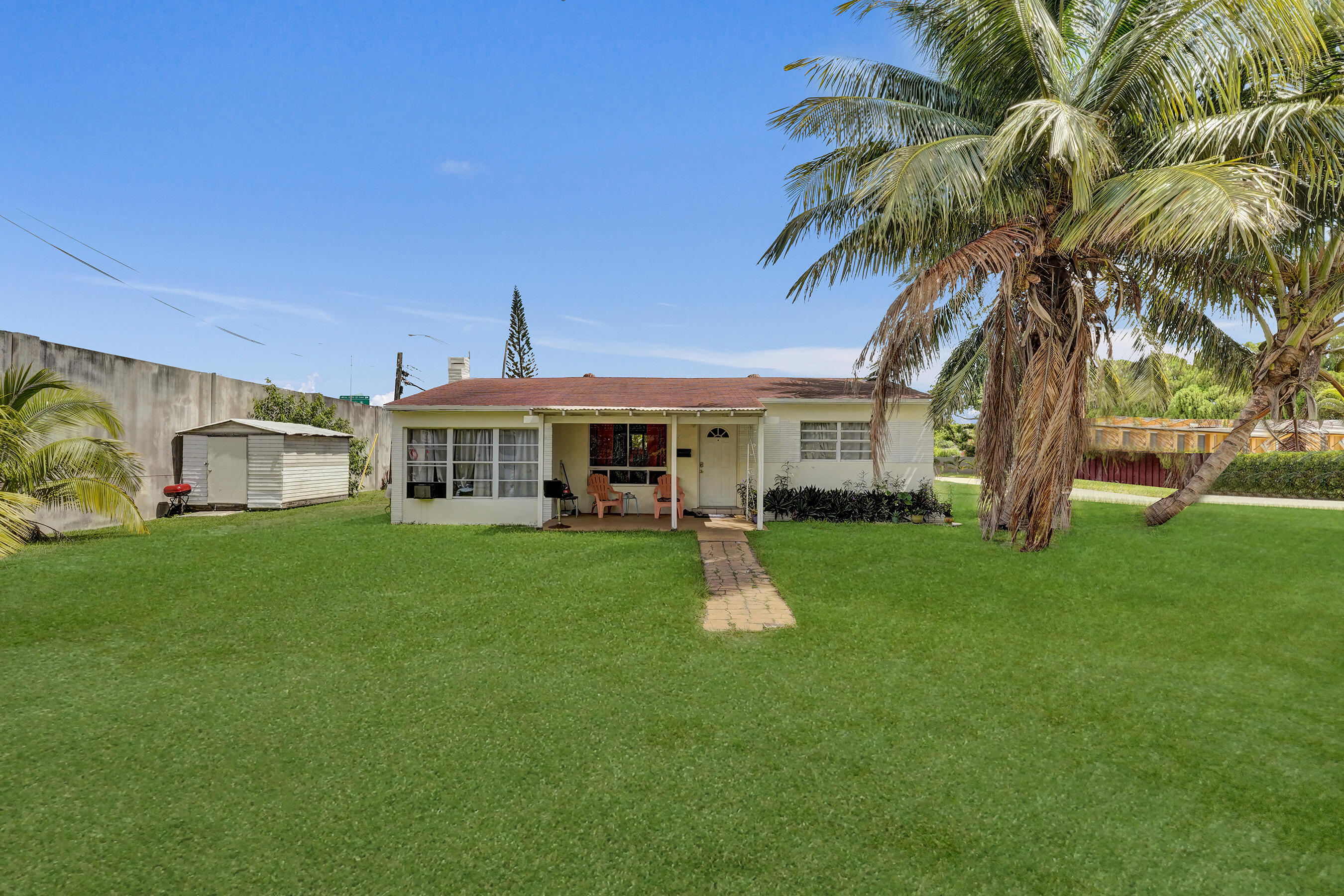 2901 Fletcher Street Property Photo 1