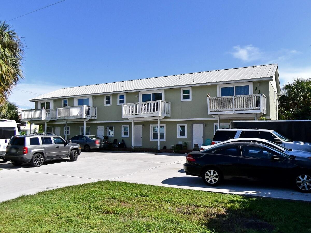 1807 Saint Lucie Court C Property Photo 1
