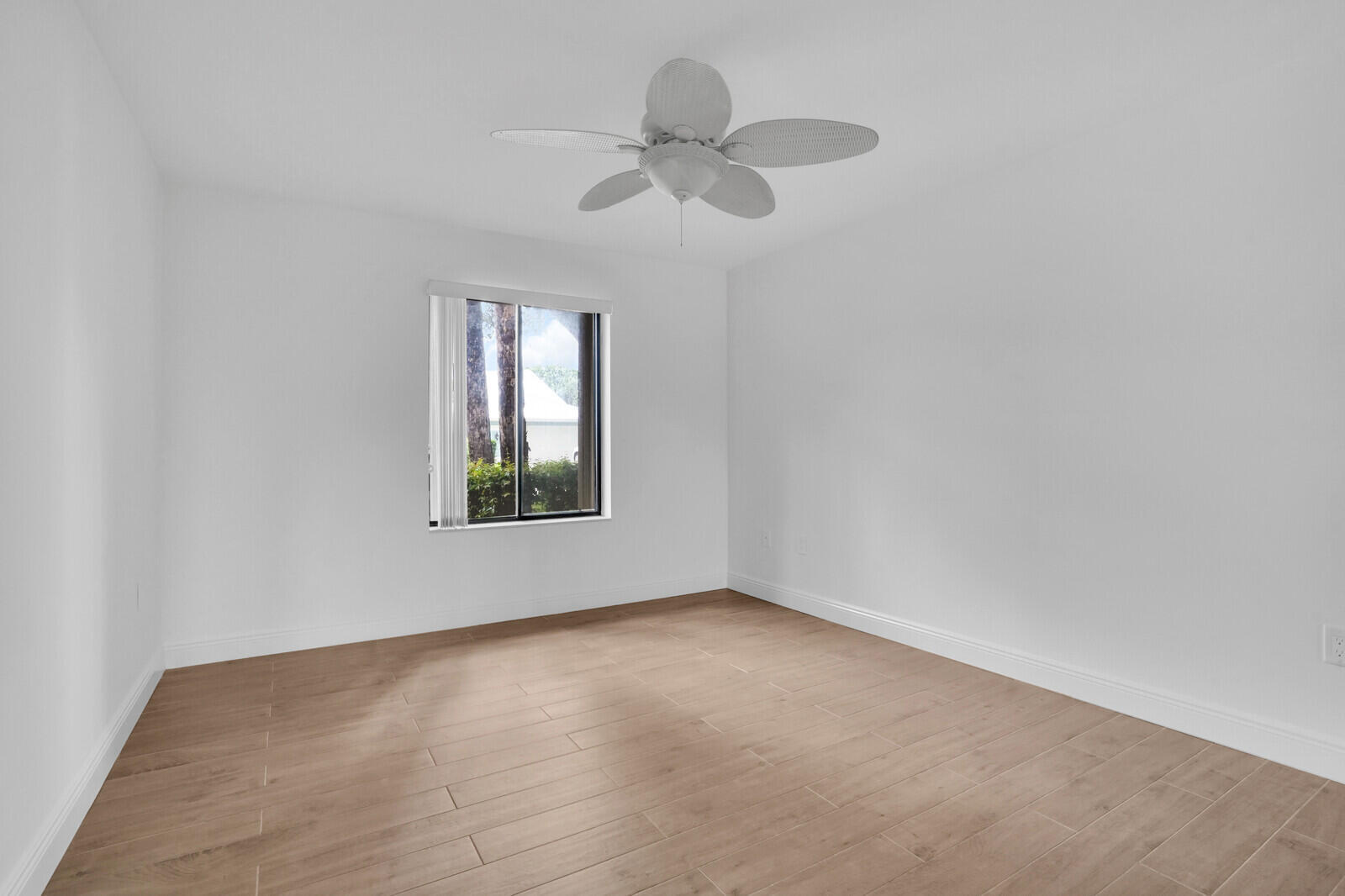 112 Inner Harbour Way Property Photo 33