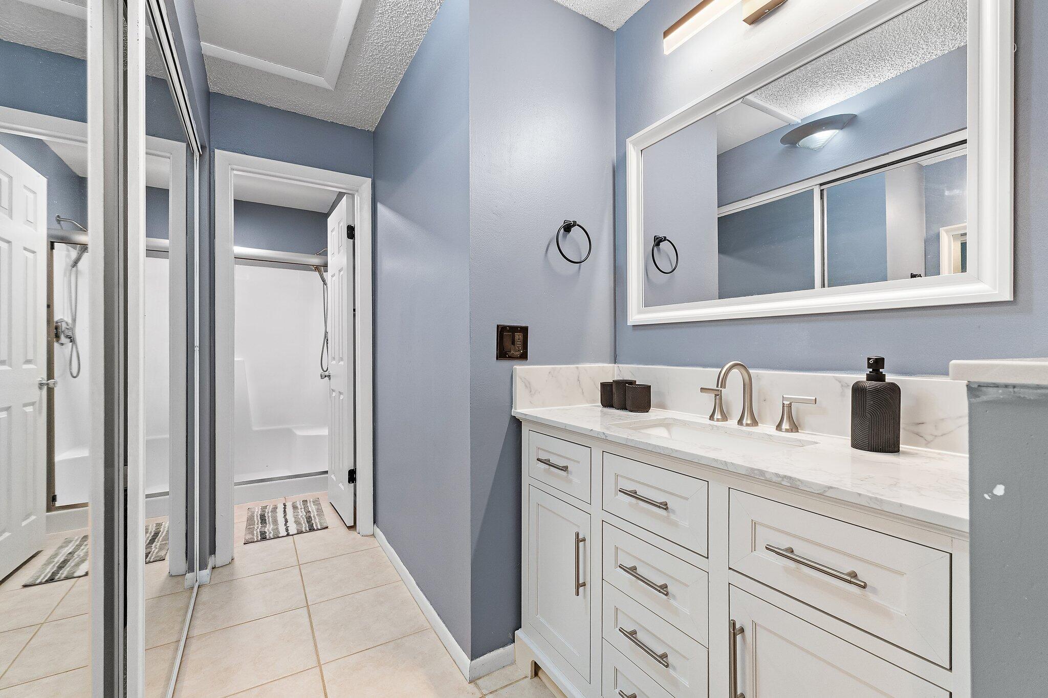 6540 Chasewood Drive F Property Photo 24