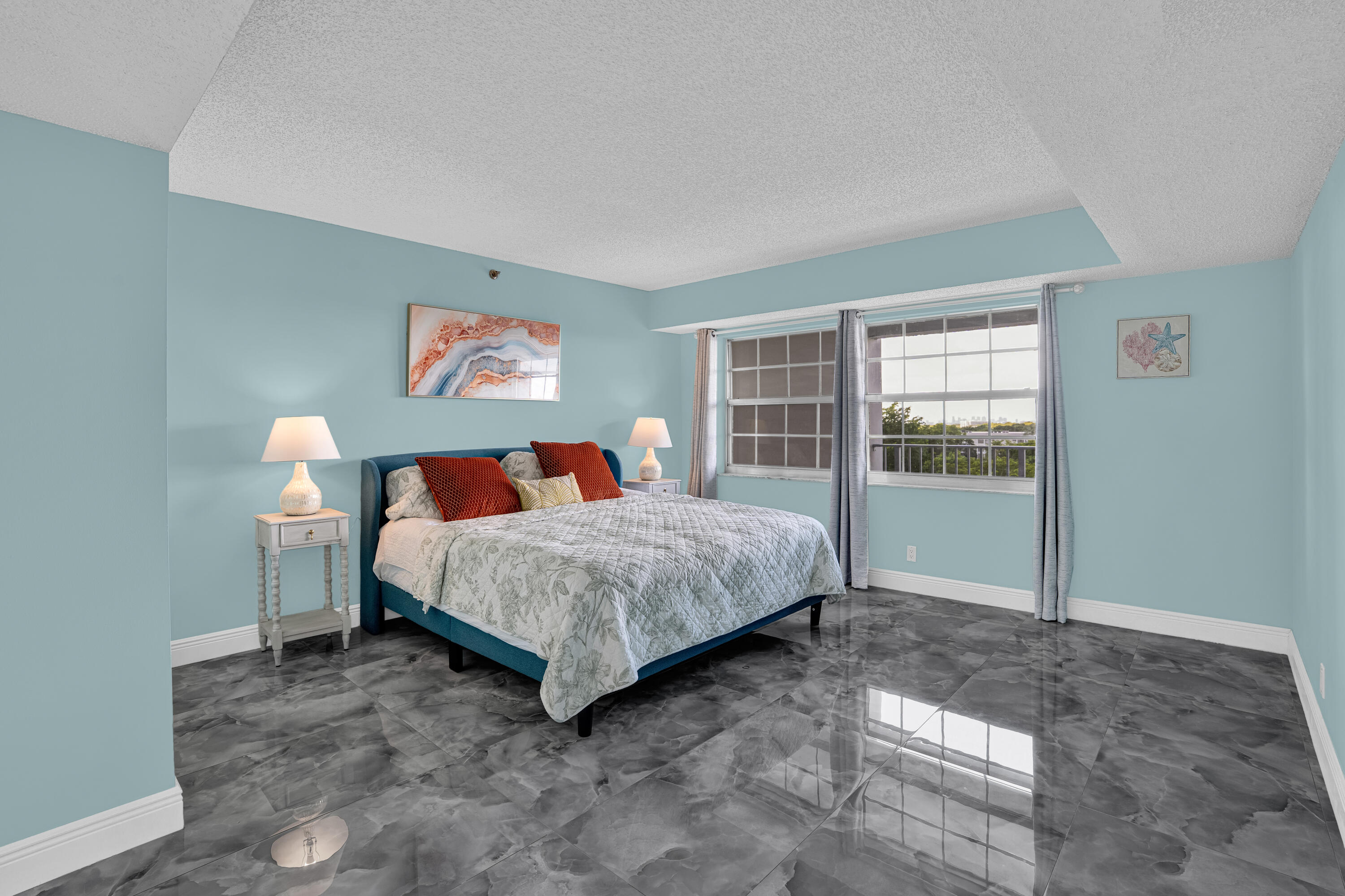 4015 W Palm Aire Drive 704 Property Photo 10