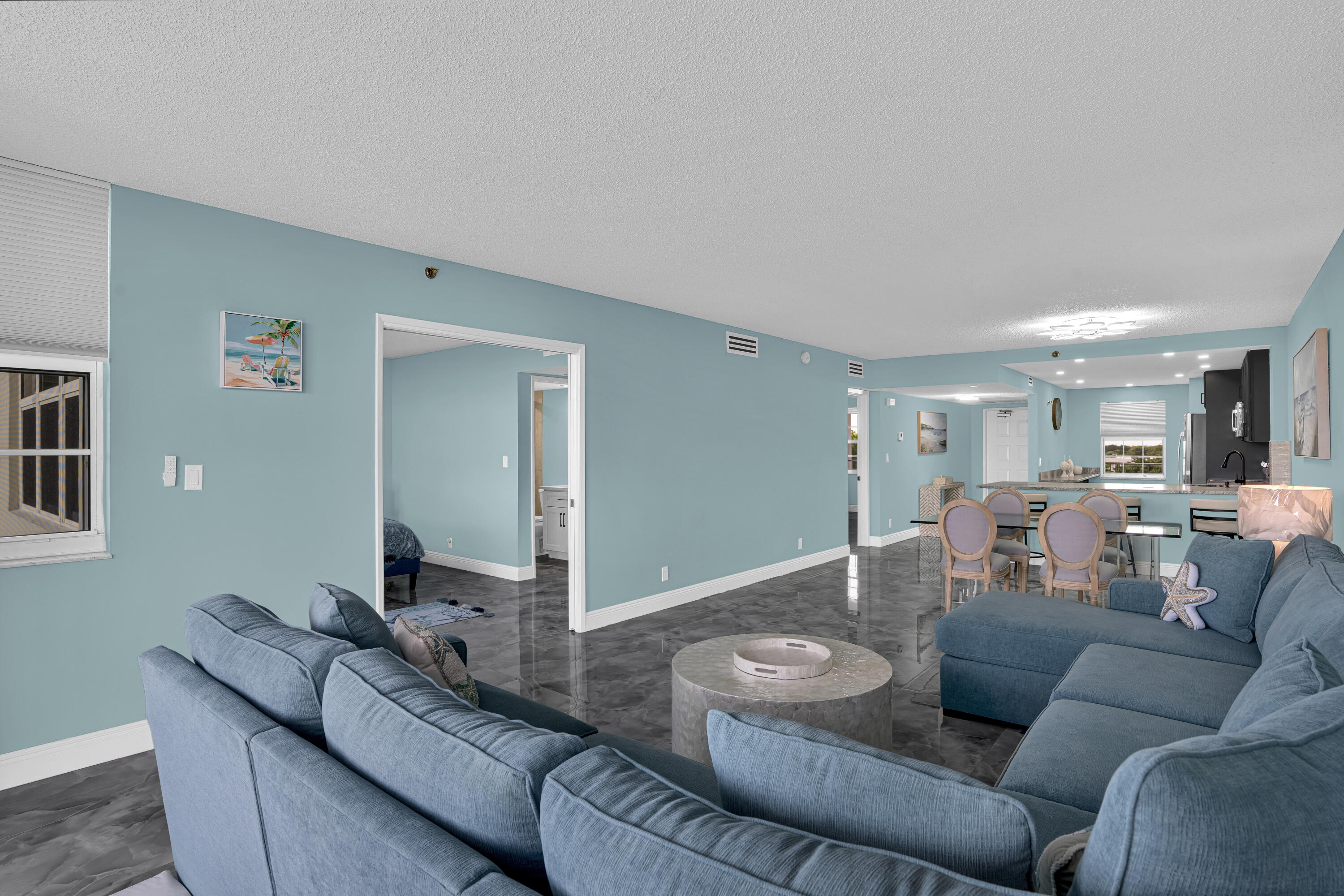 4015 W Palm Aire Drive 704 Property Photo 15