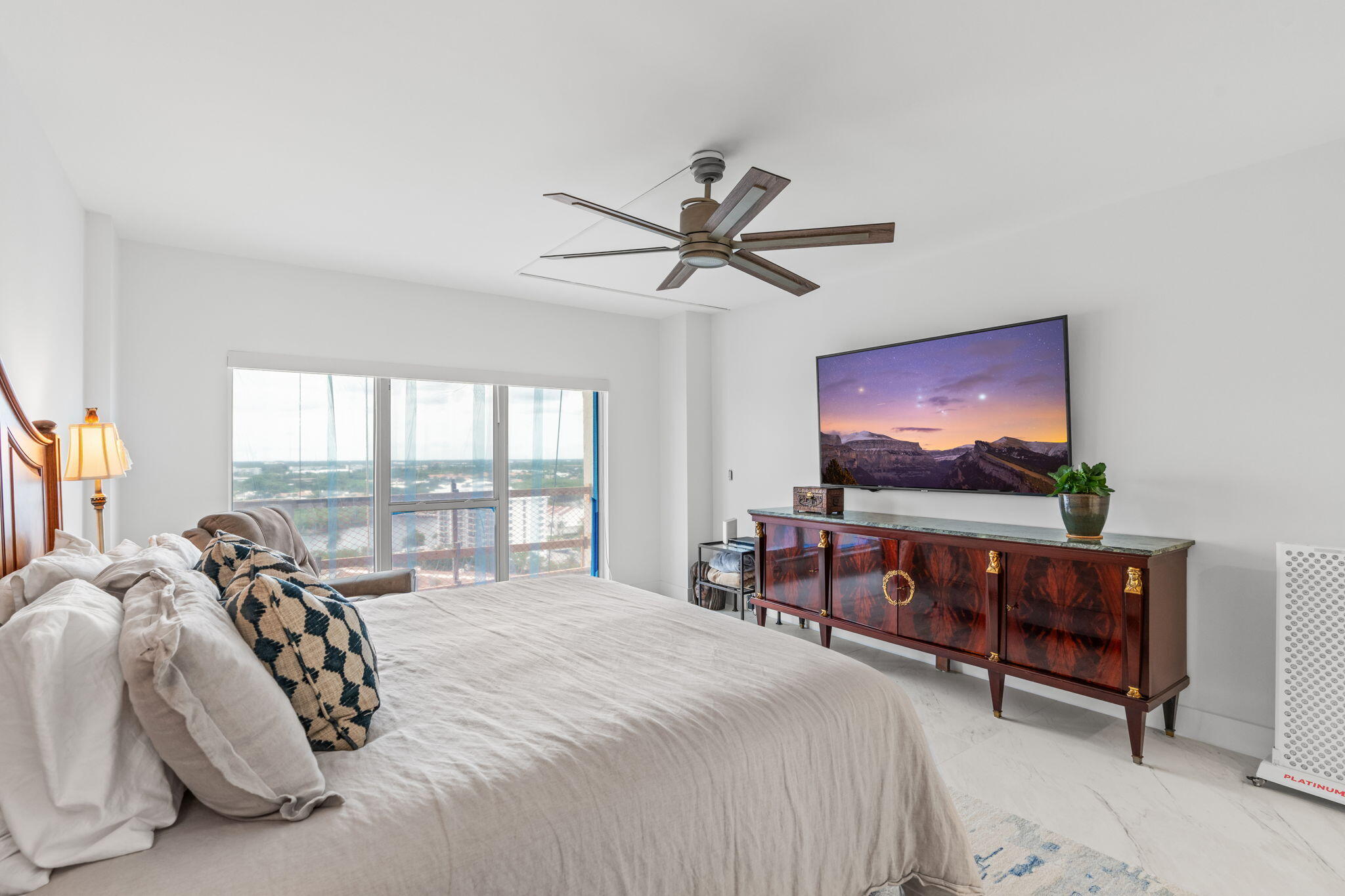 4301 N Ocean Boulevard 1706 Property Photo 16