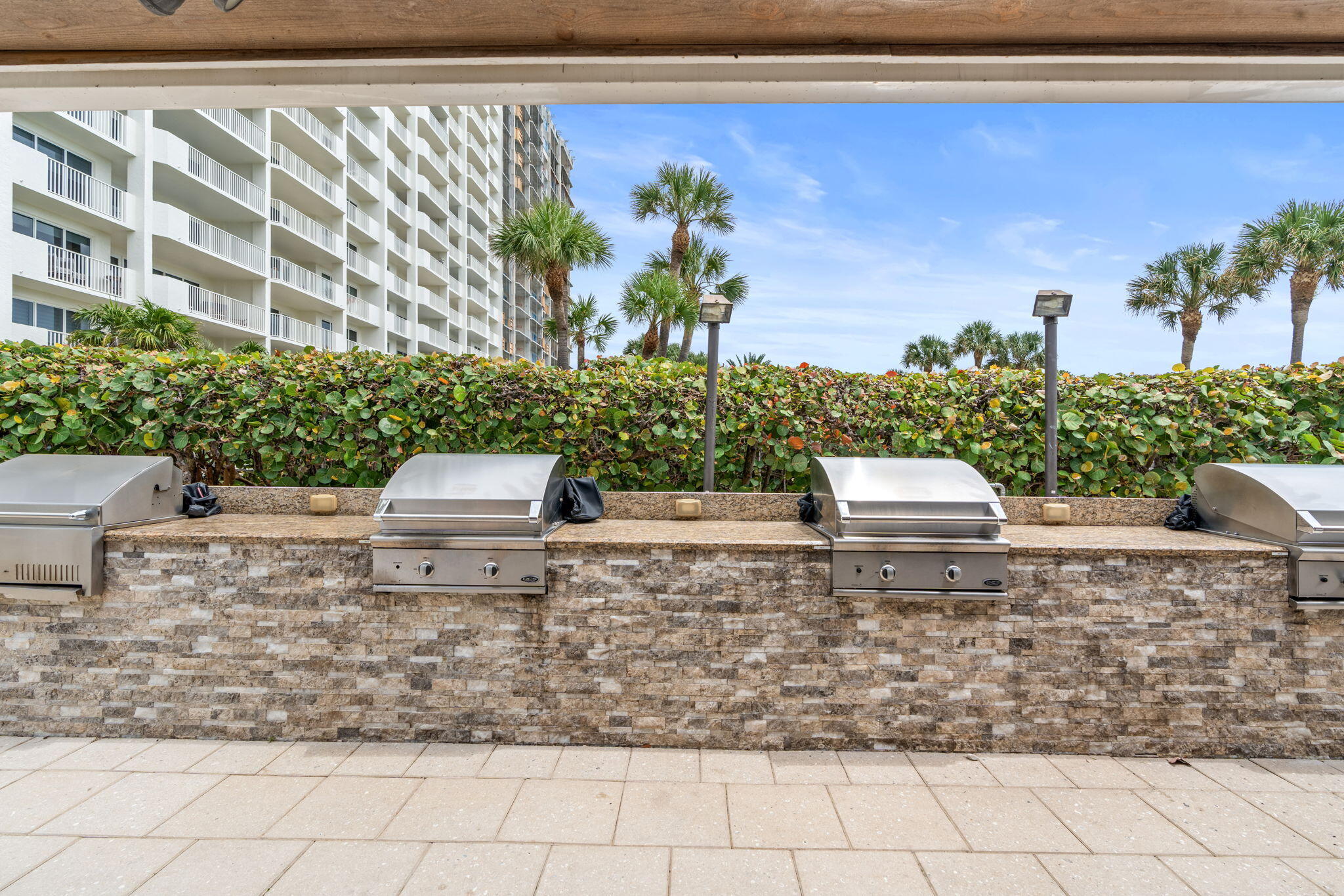 4301 N Ocean Boulevard 1706 Property Photo 48