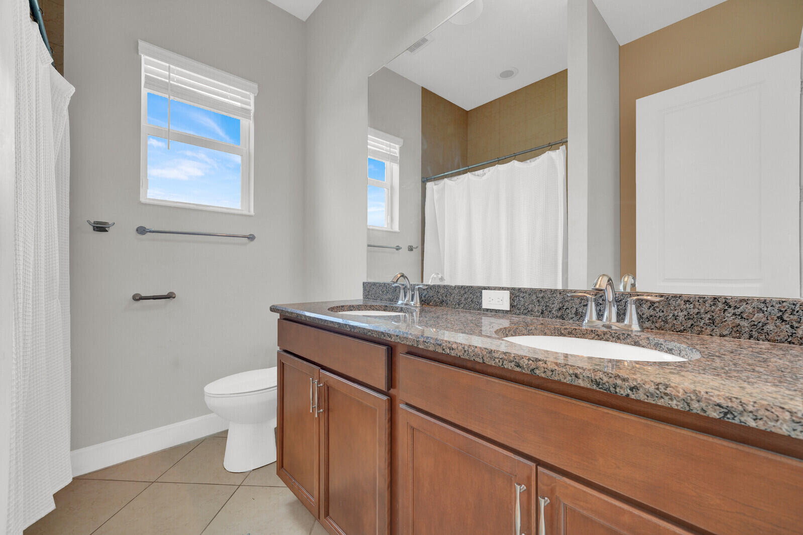 15517 Orchard Drive Property Photo 24