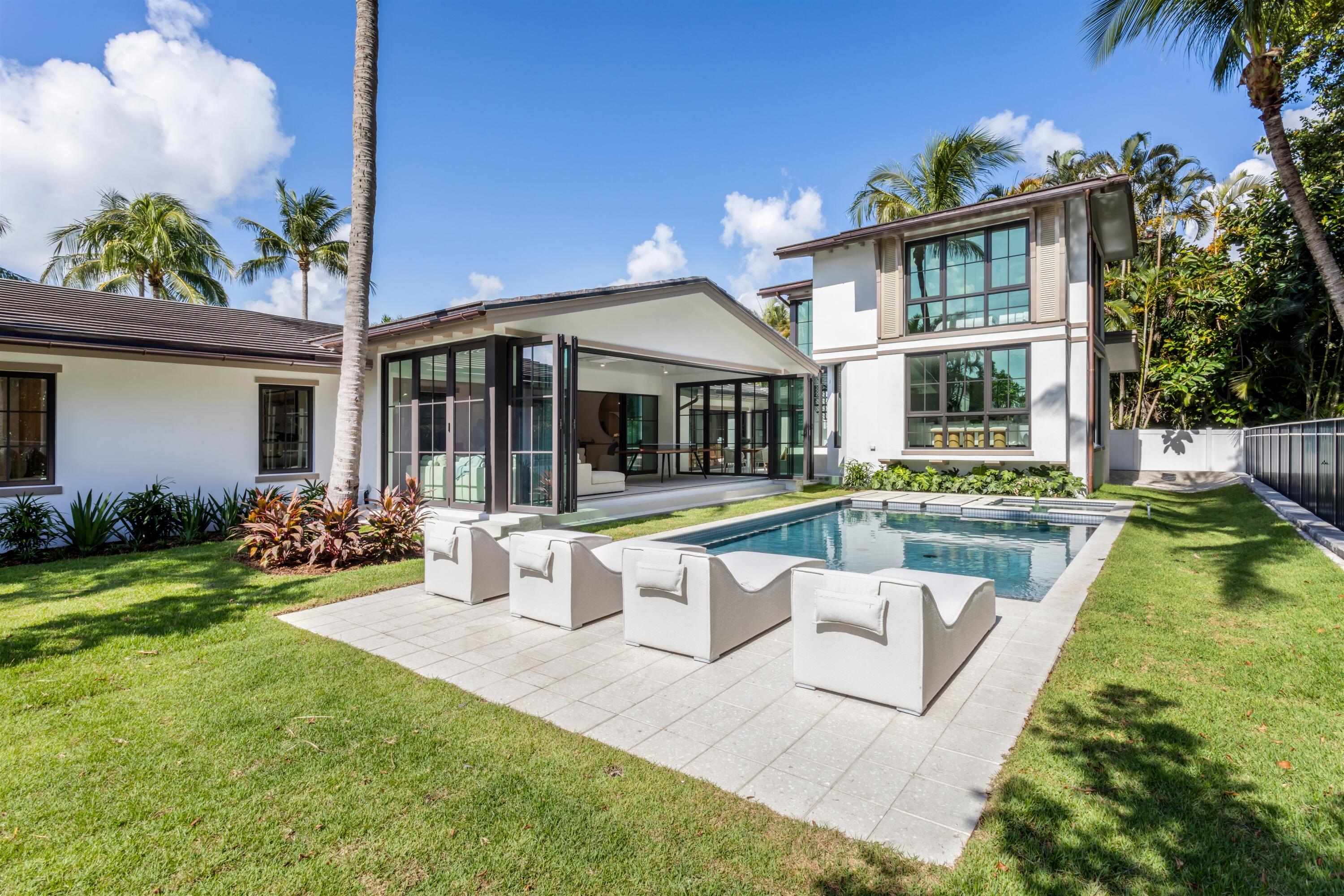 1125 Harbor Drive Property Photo 1