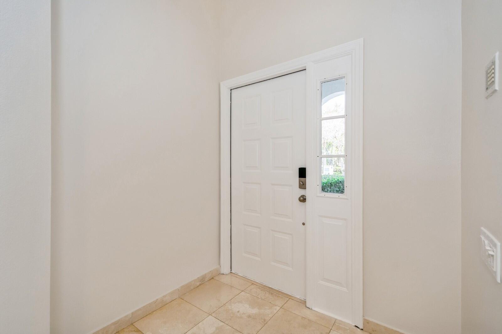 5504 Fox Hollow Drive Property Photo 3