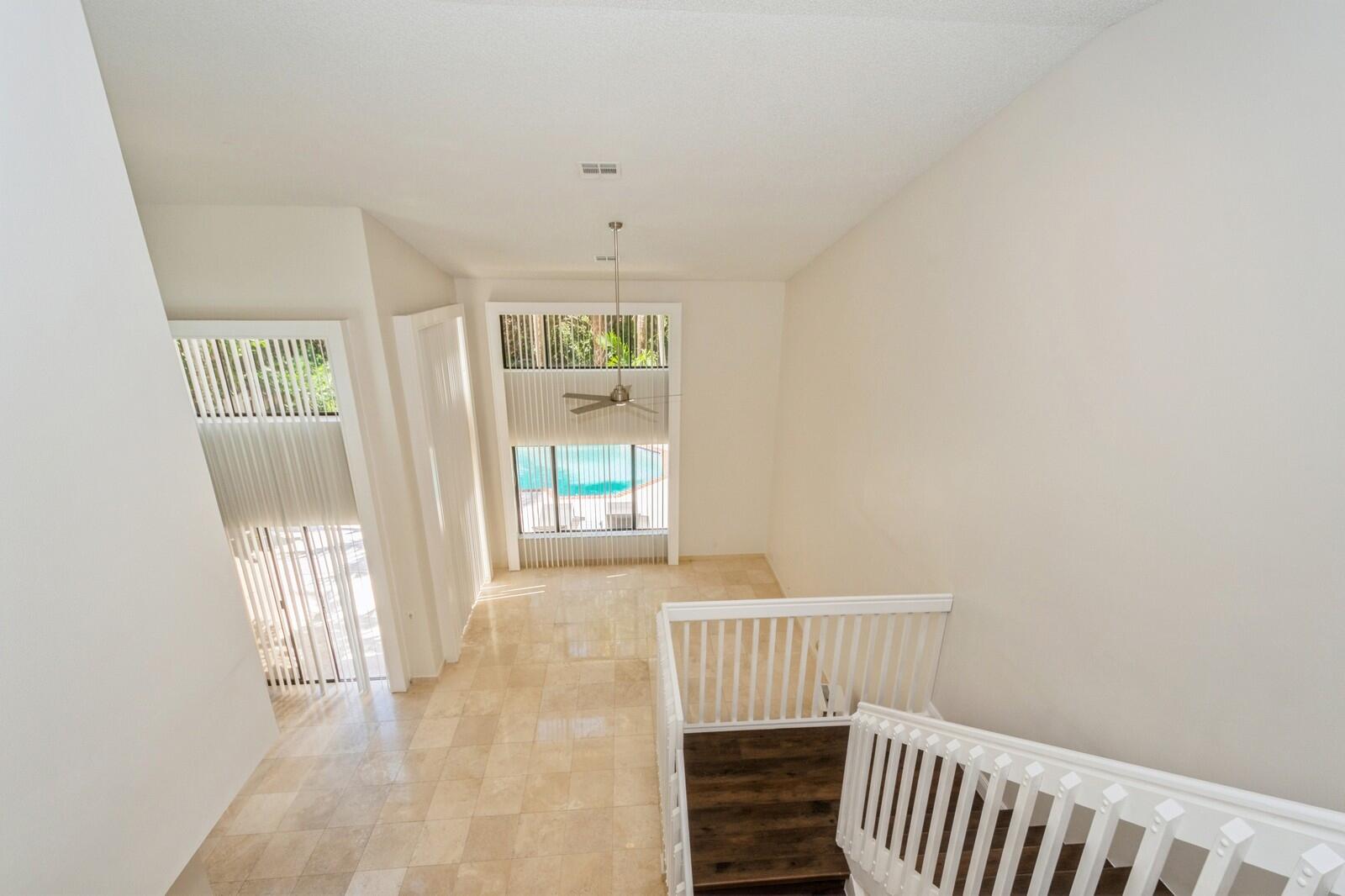 5504 Fox Hollow Drive Property Photo 4