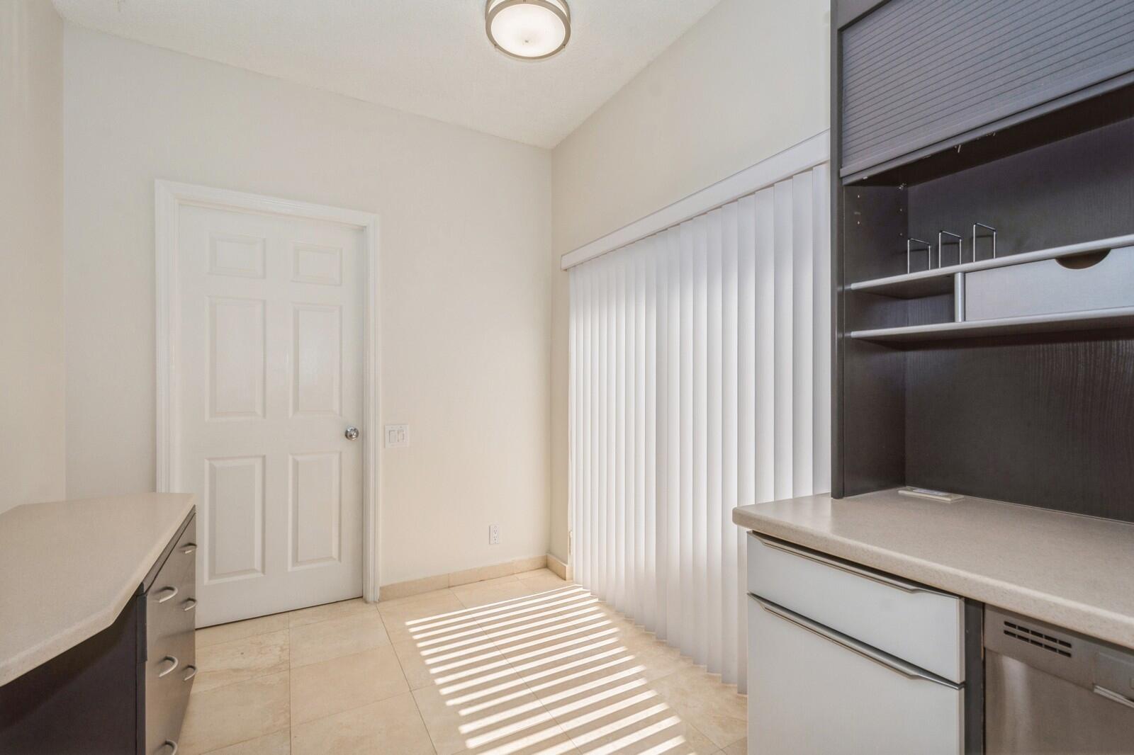 5504 Fox Hollow Drive Property Photo 14