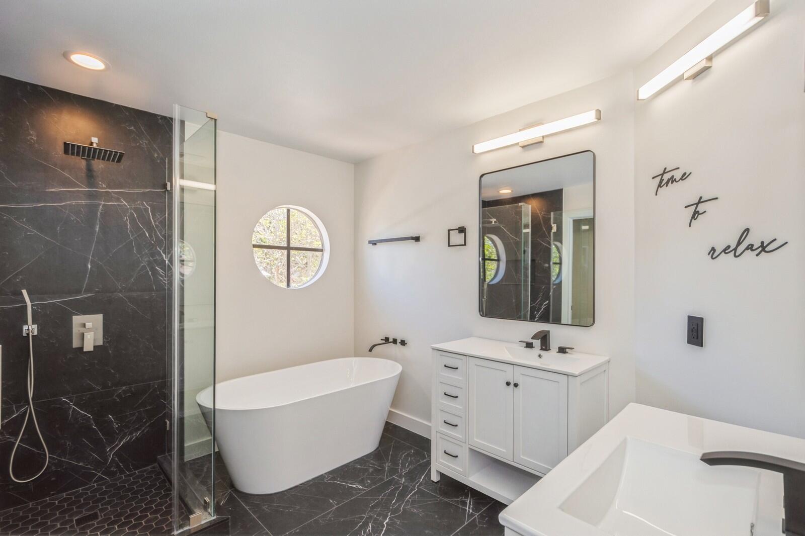 5504 Fox Hollow Drive Property Photo 23