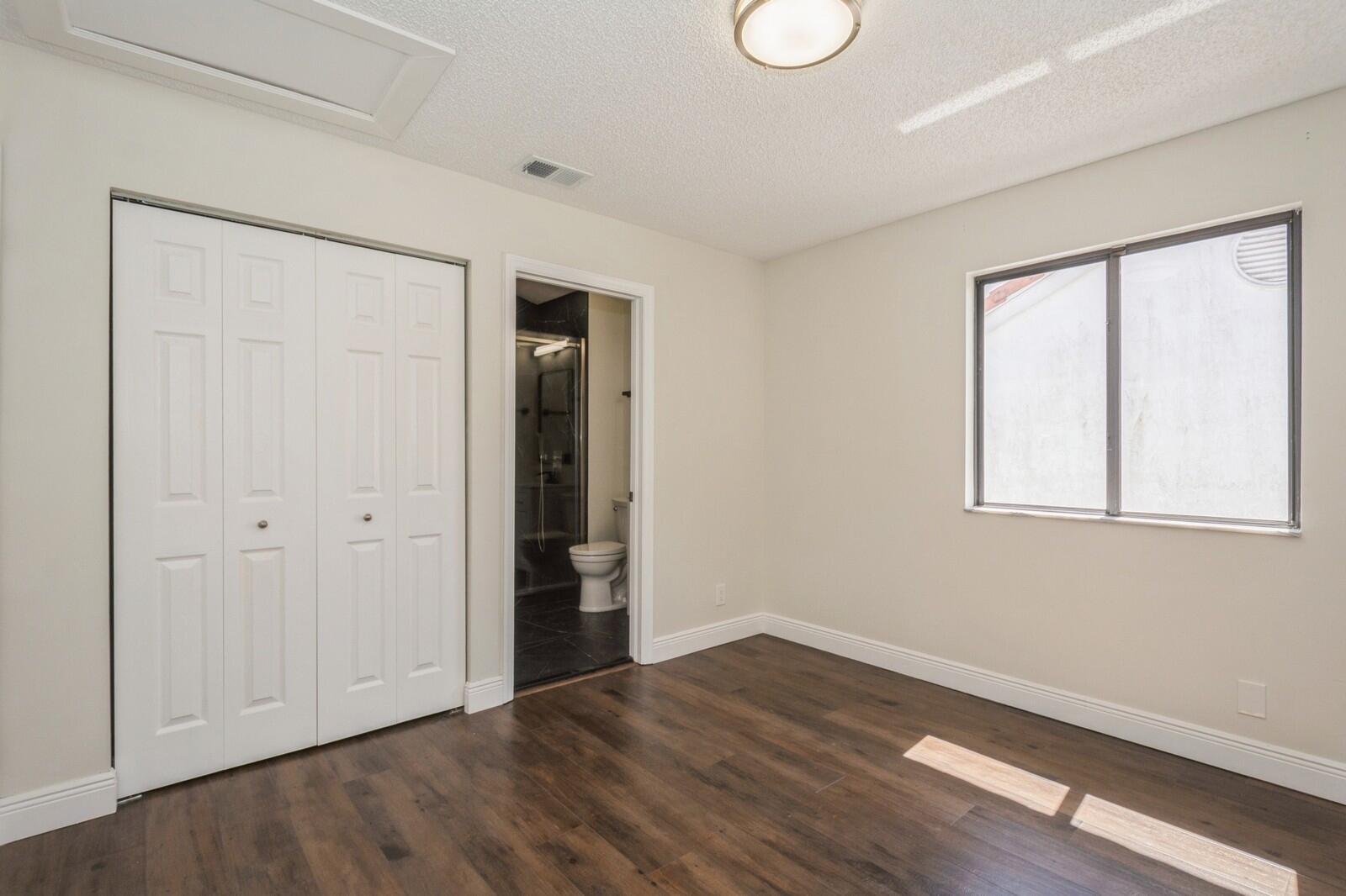 5504 Fox Hollow Drive Property Photo 28