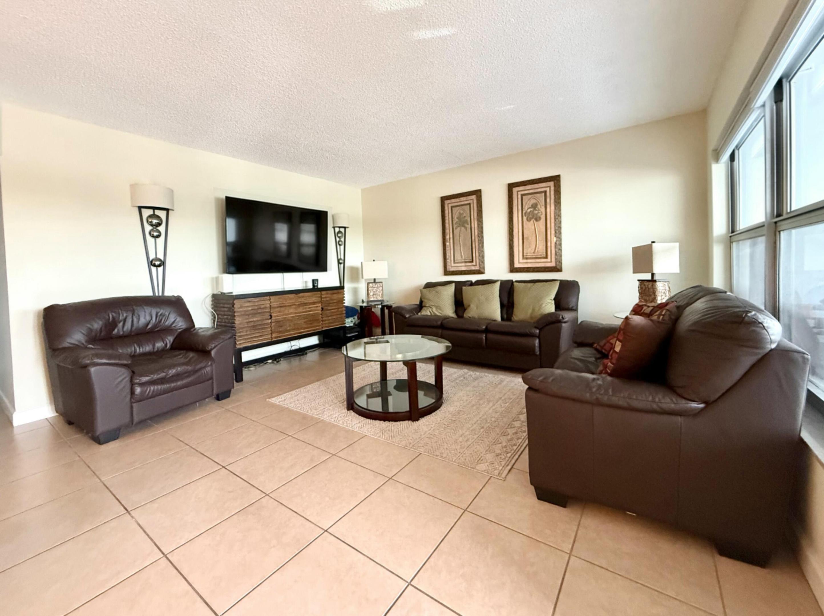 651 Pine Drive 208 Property Photo 7