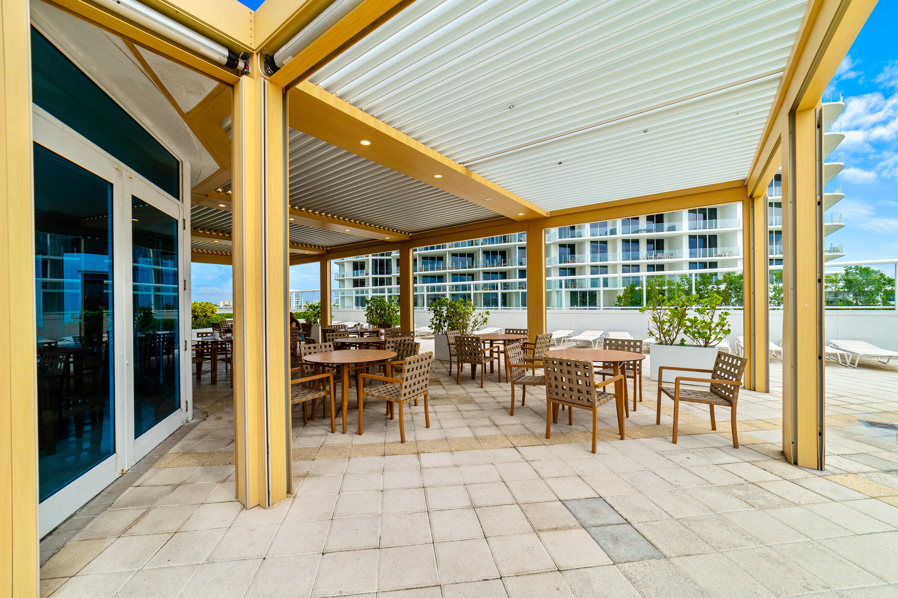 505 N Fort Lauderdale Beach Boulevard 1708 Property Photo 28