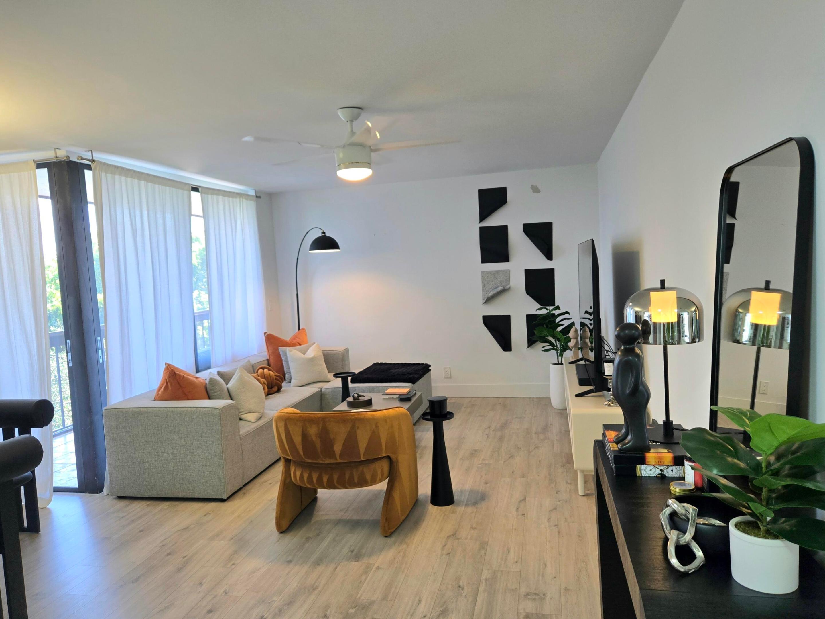 955 Egret Circle 501 Property Photo 10
