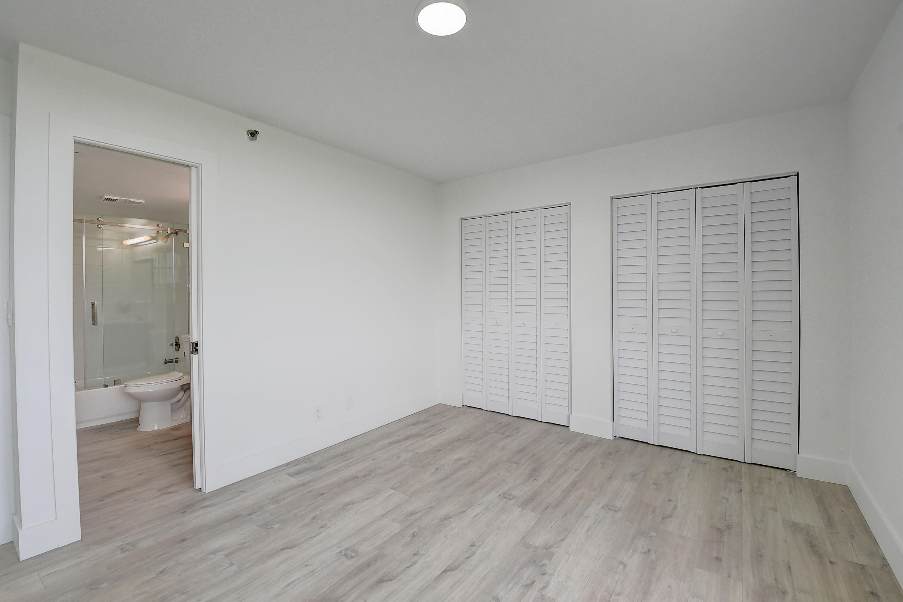 955 Egret Circle 501 Property Photo 16