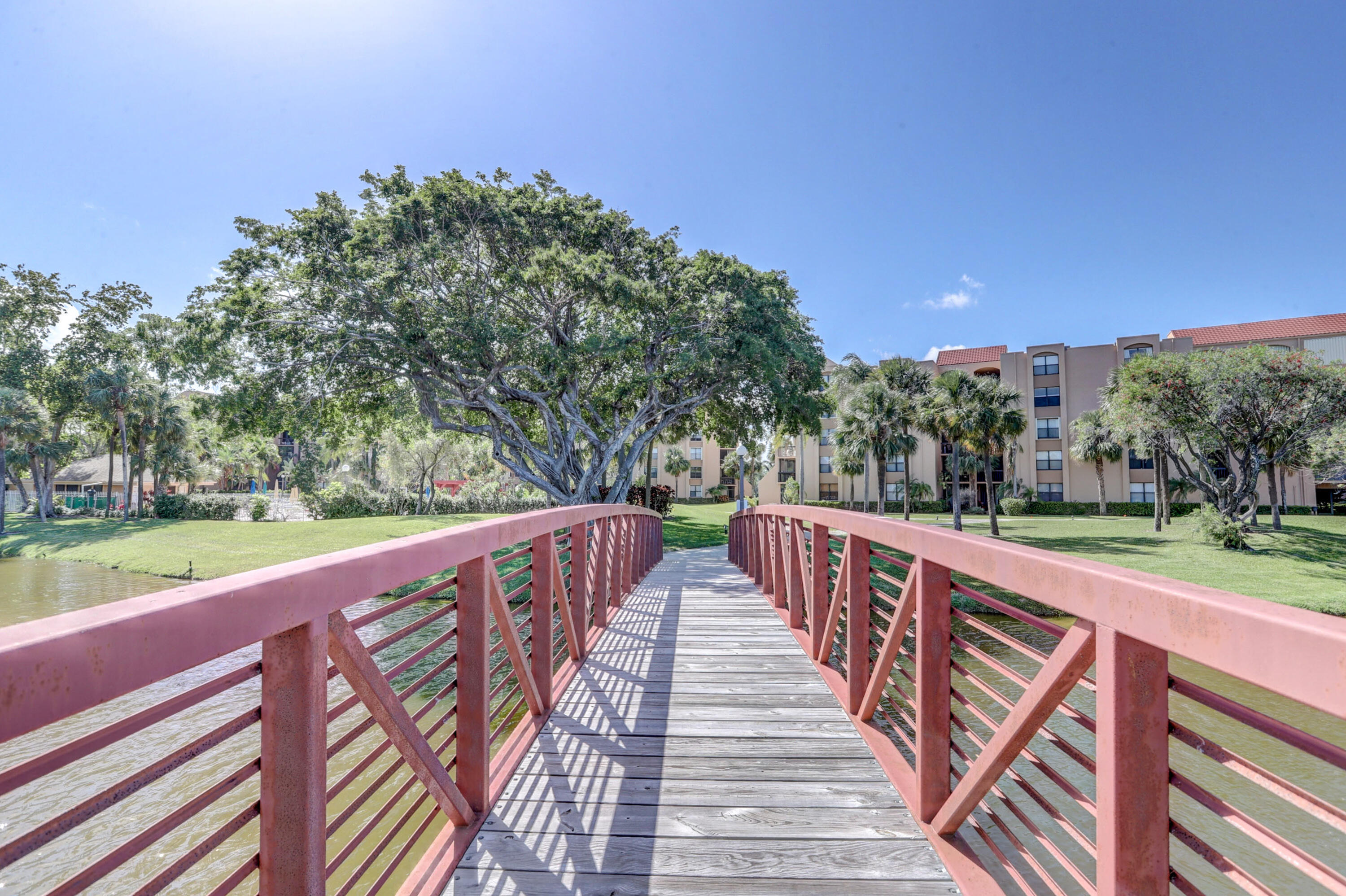 955 Egret Circle 501 Property Photo 24