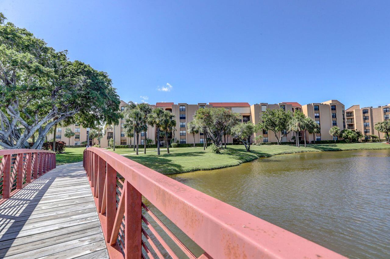955 Egret Circle 501 Property Photo 25