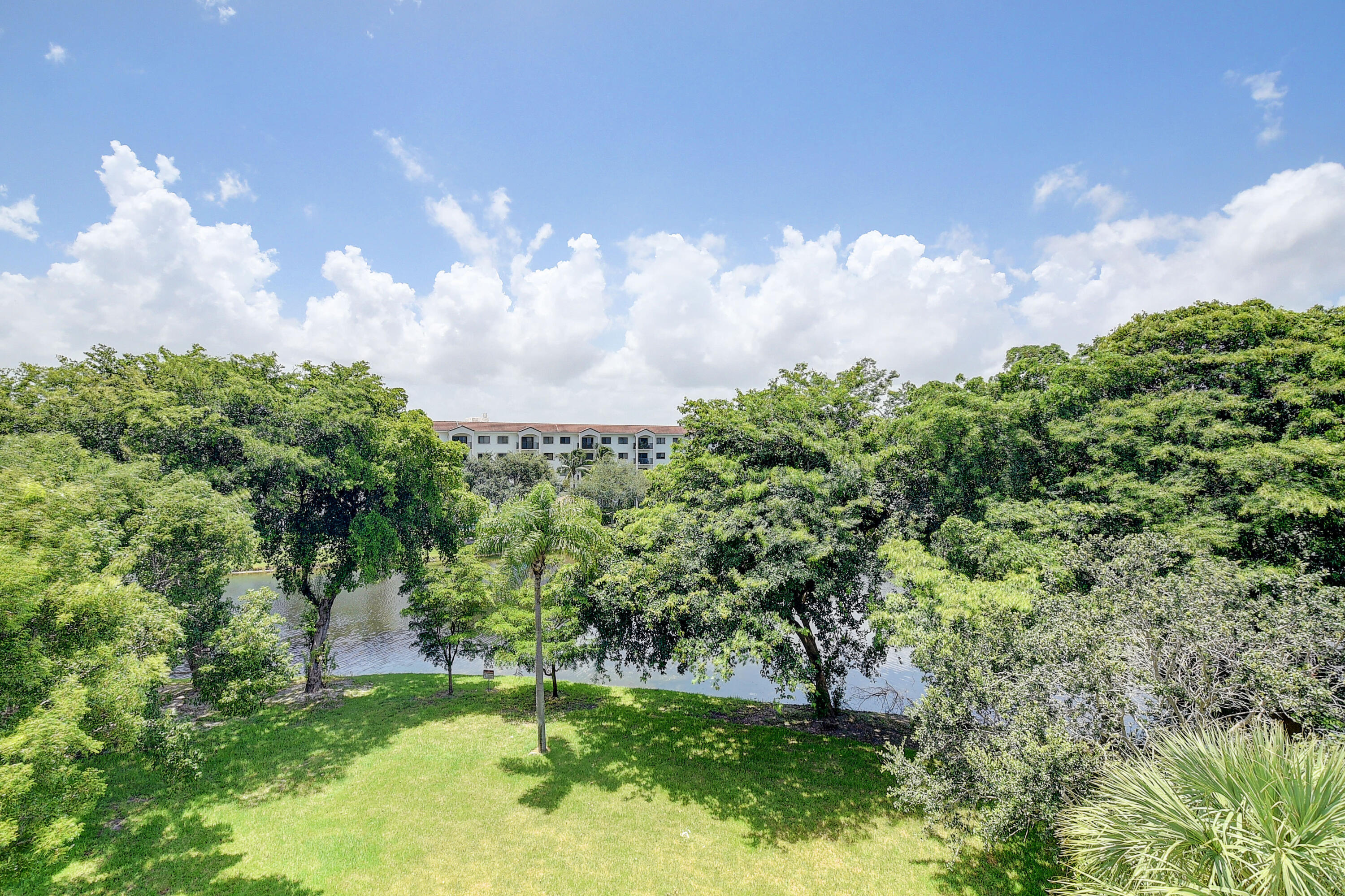 955 Egret Circle 501 Property Photo 27
