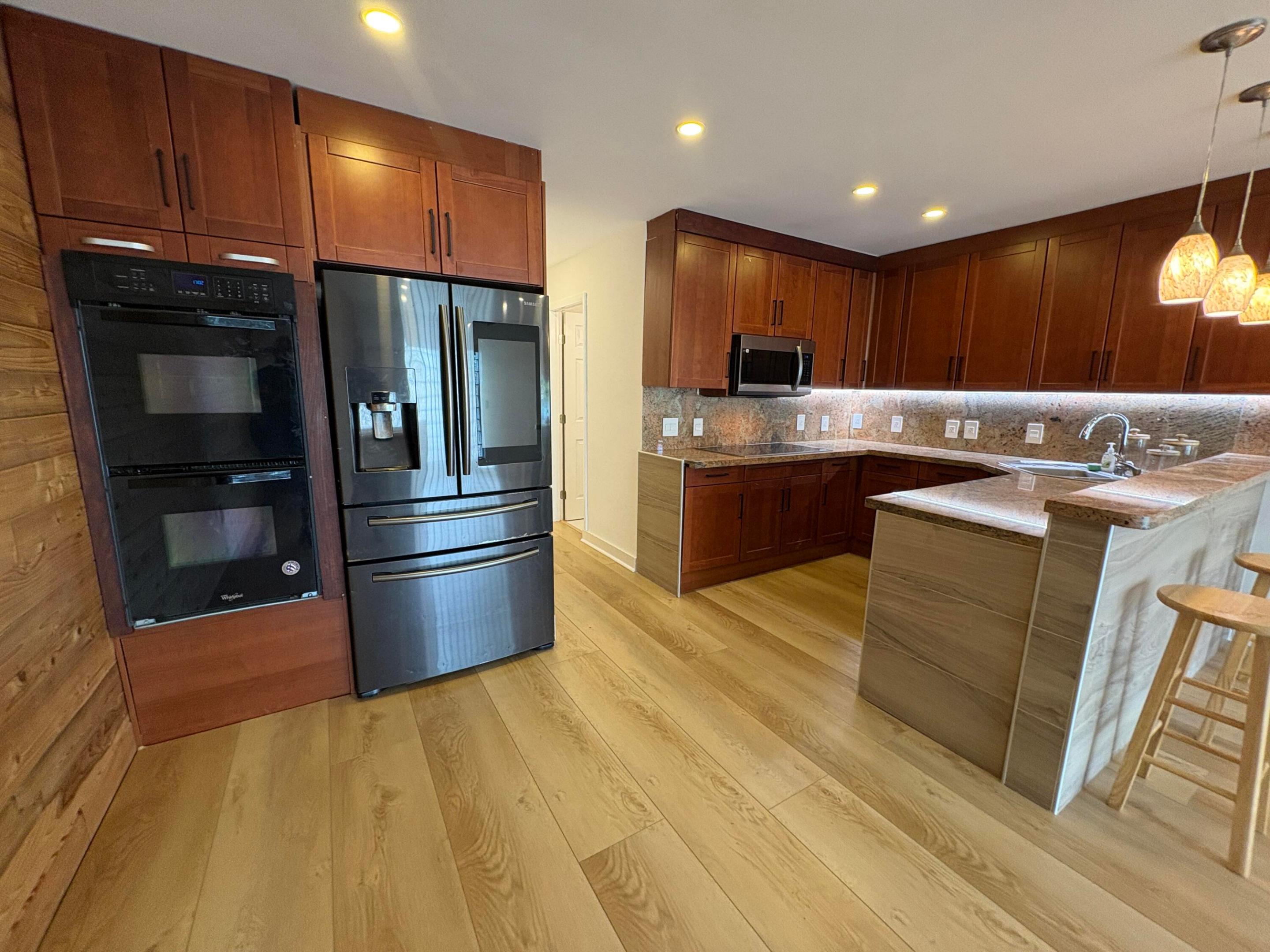 1032 Ne 16th Terrace Property Photo 15