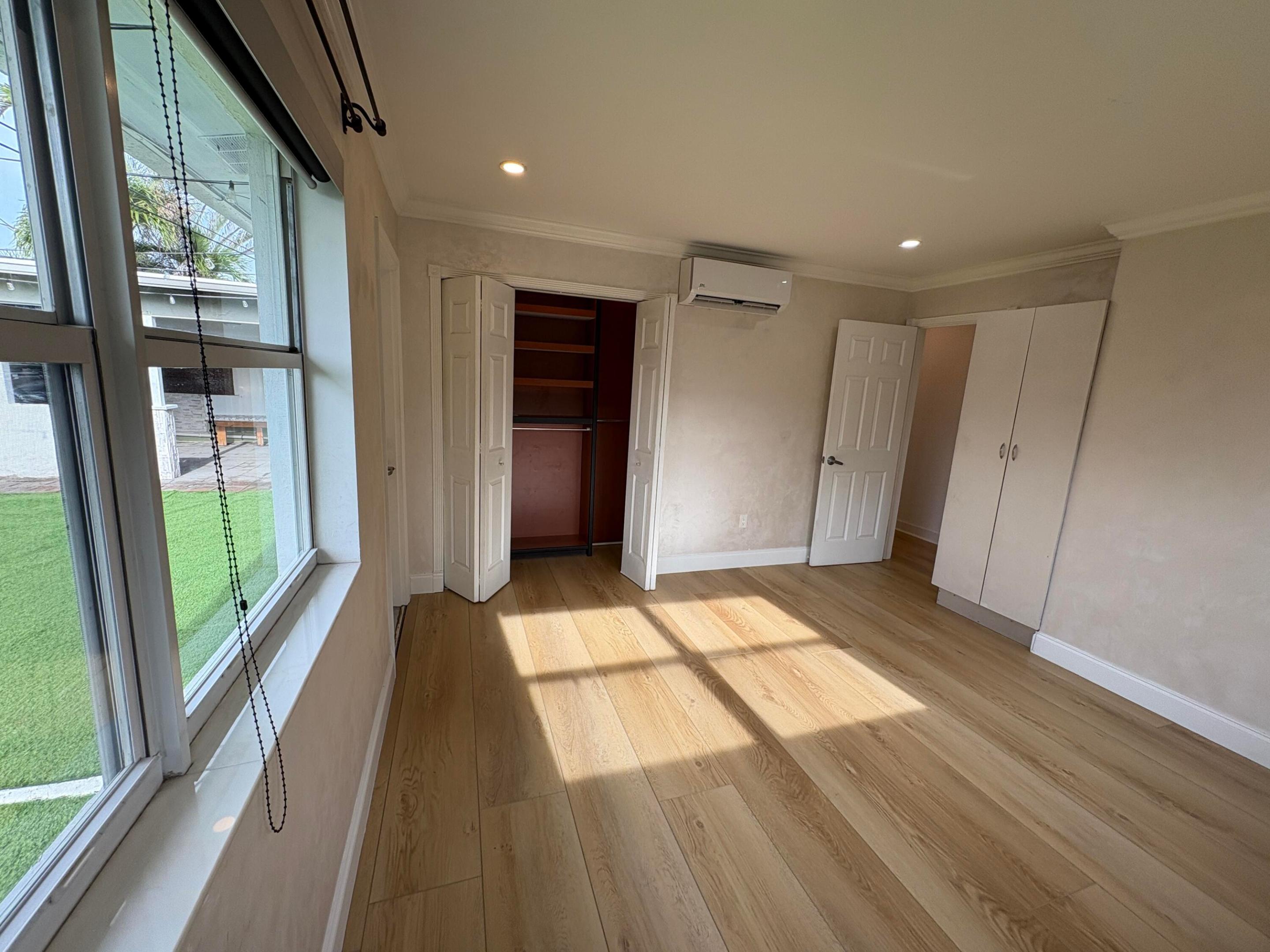 1032 Ne 16th Terrace Property Photo 30