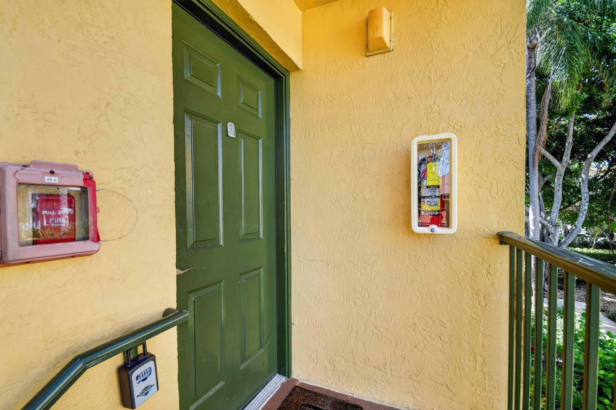 160 Yacht Club Way 211 Property Photo 3