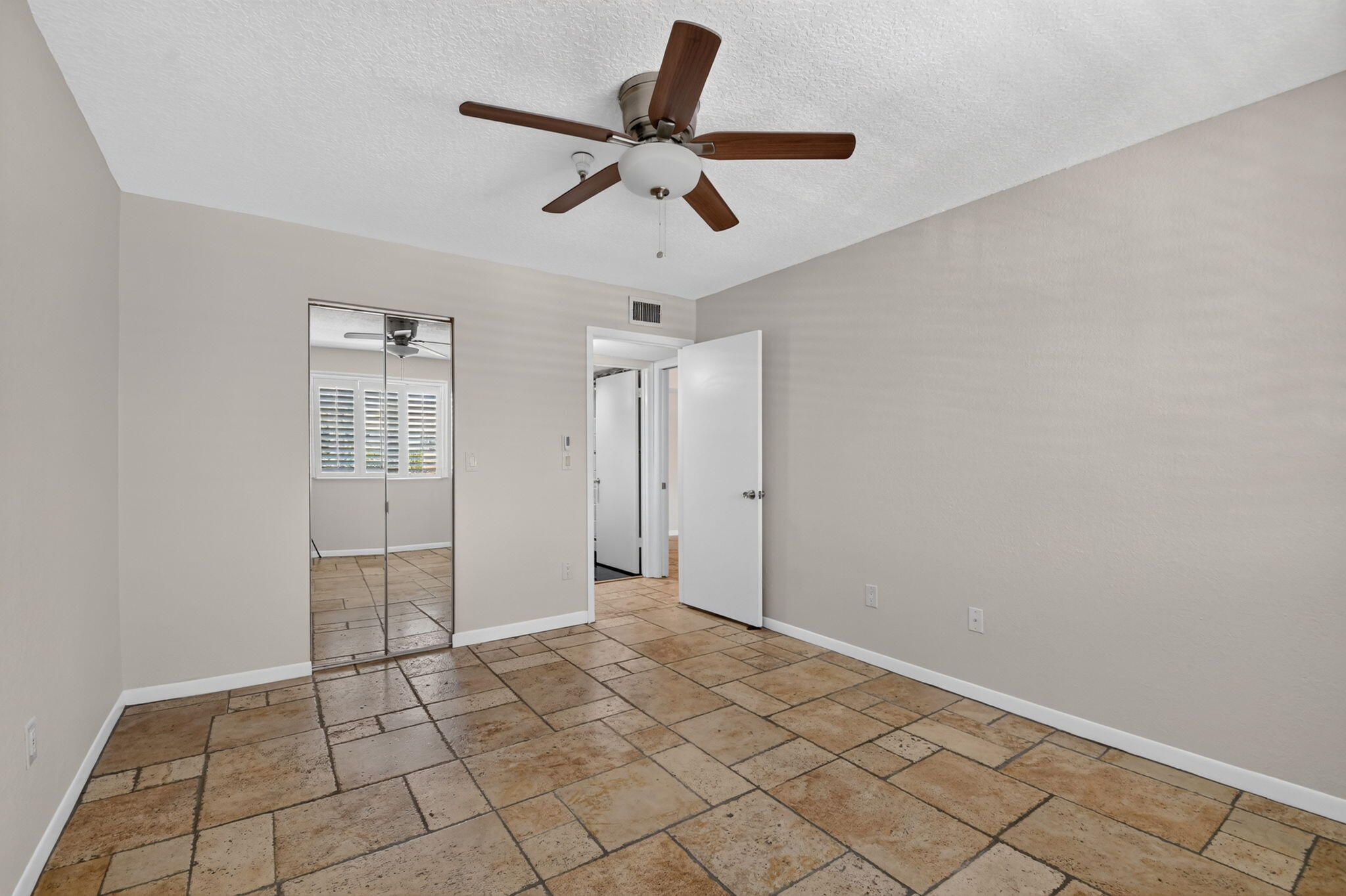 160 Yacht Club Way 211 Property Photo 24