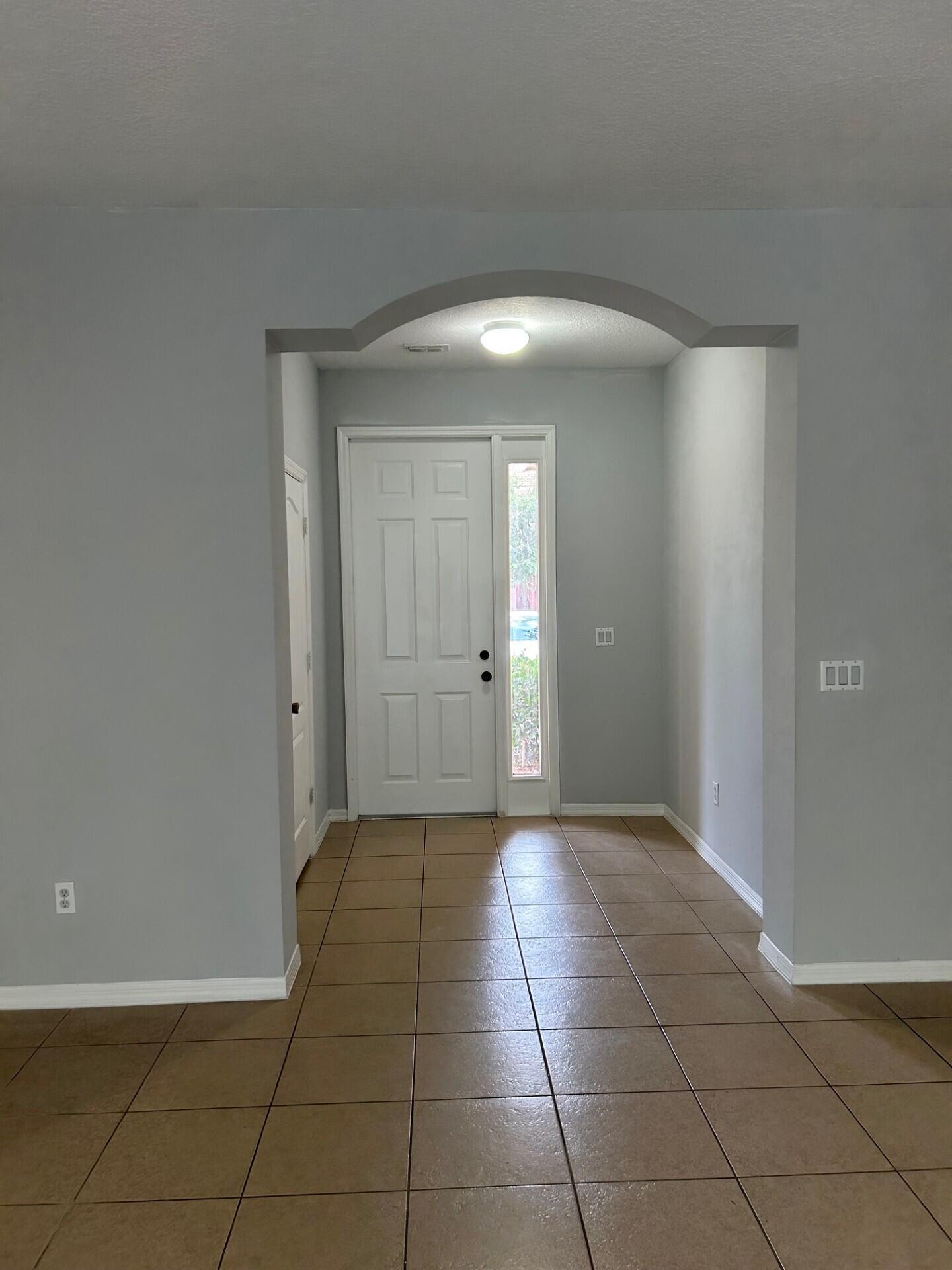 1412 Seminole Palms Drive Property Photo 7