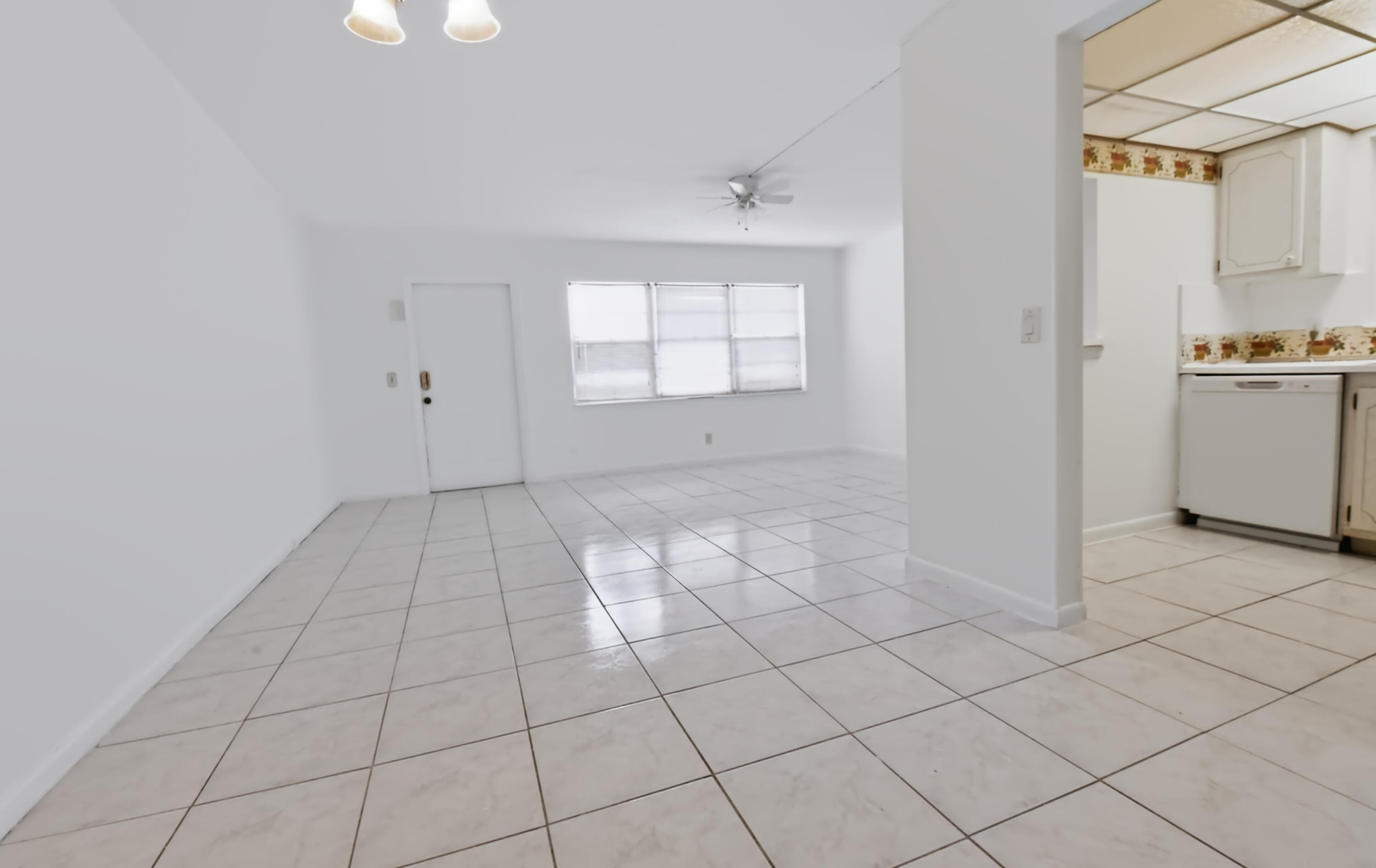 264 Northampton N Property Photo 5