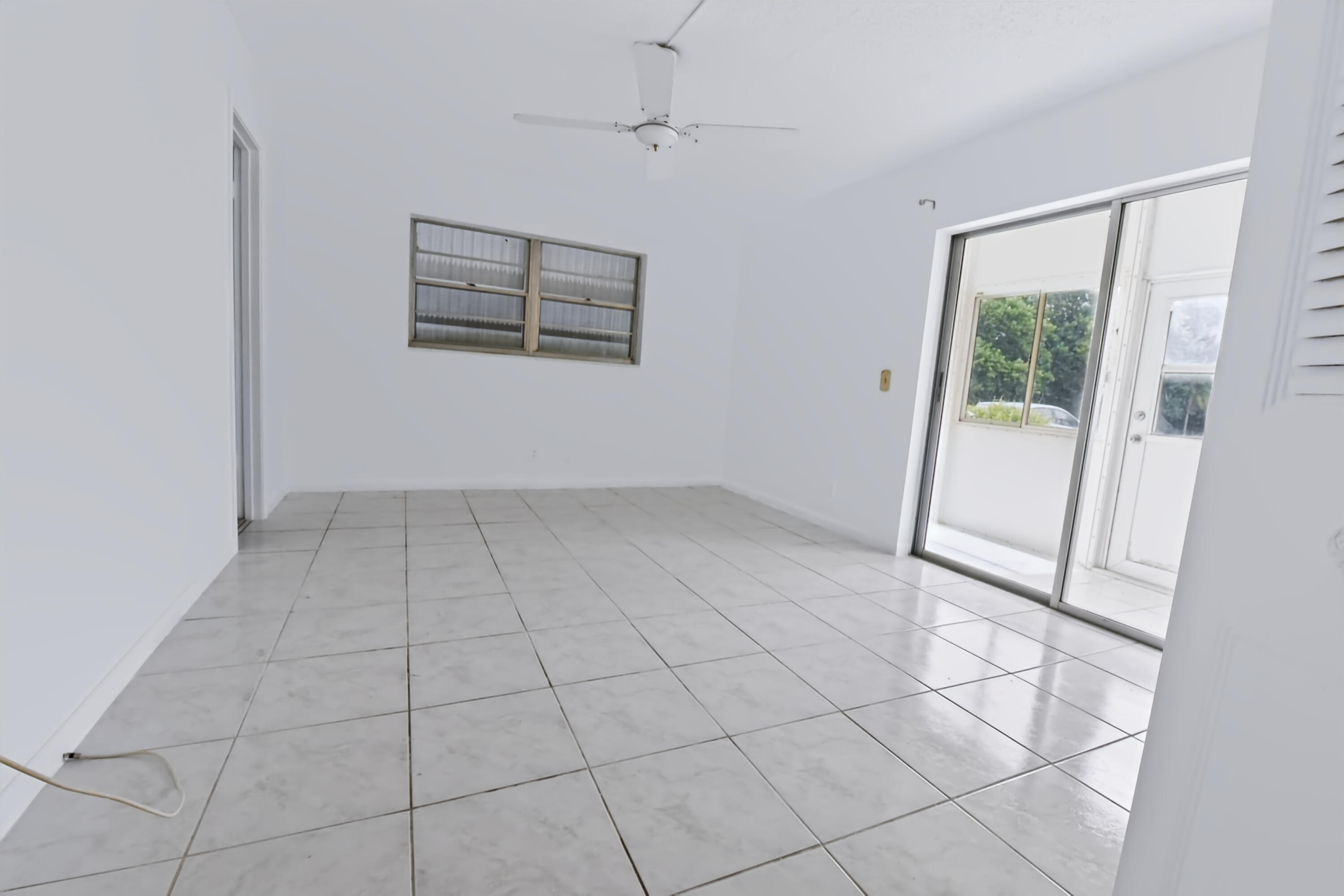 264 Northampton N Property Photo 8