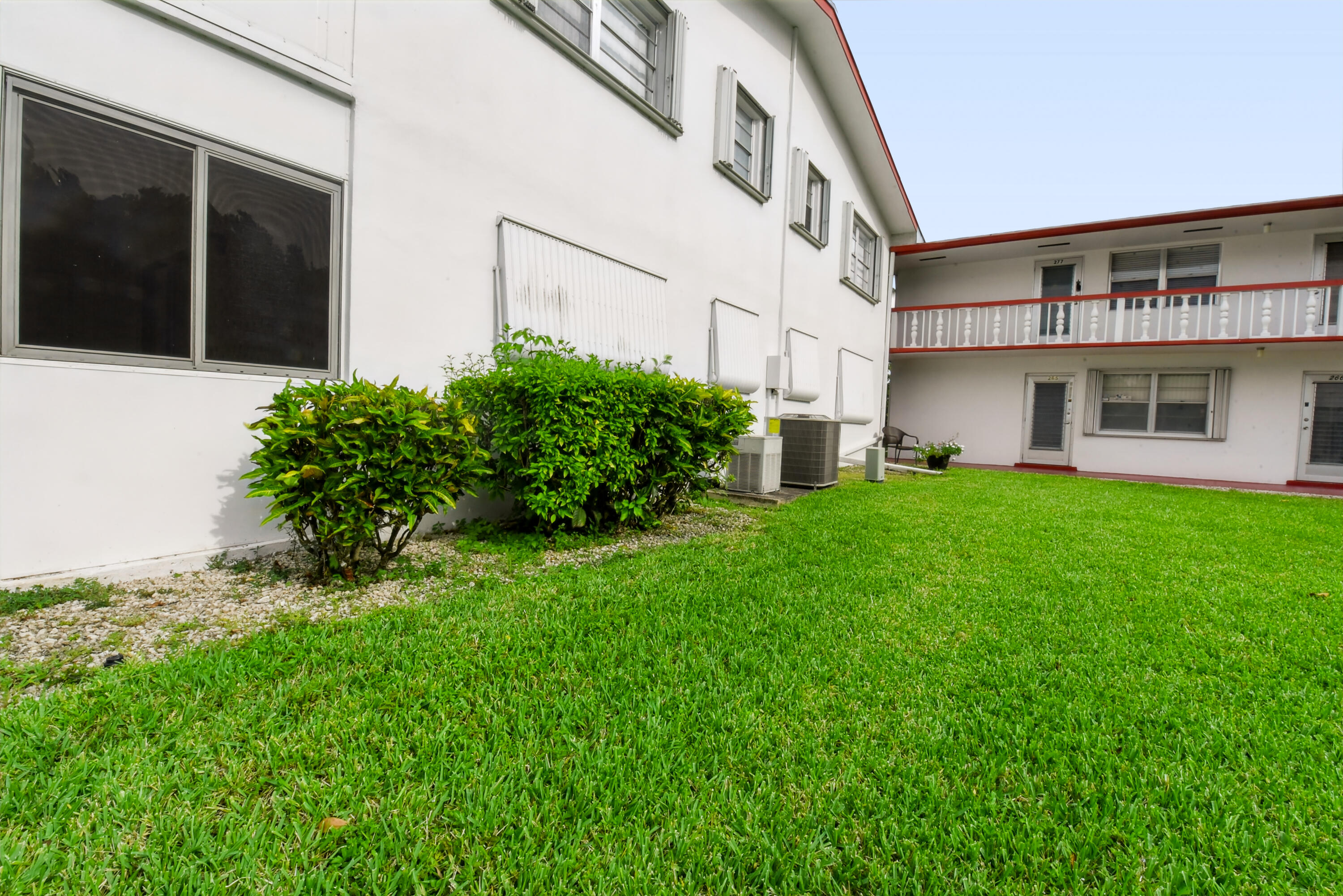 264 Northampton N Property Photo 16