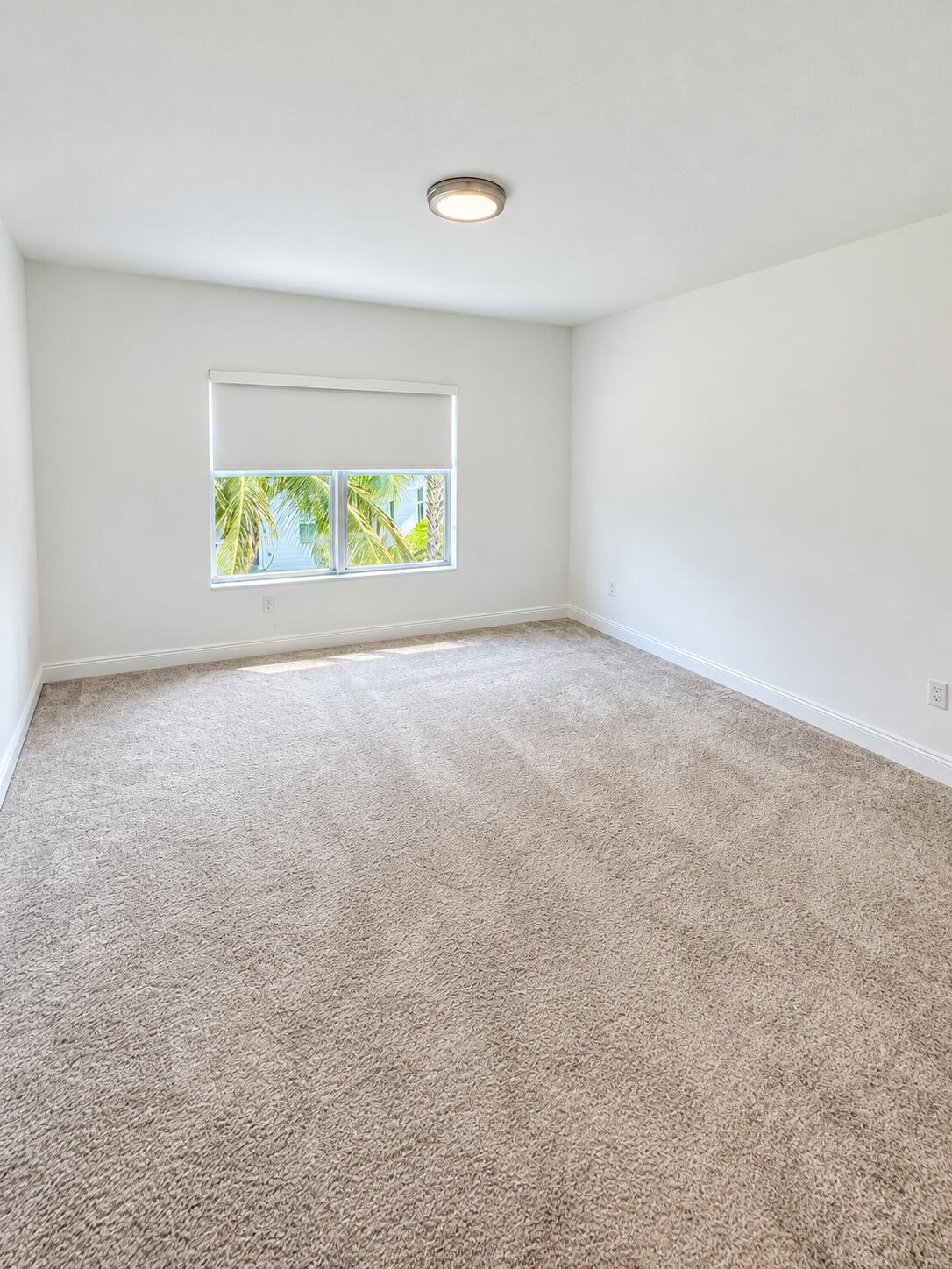 558 Sanderling Circle Property Photo 8