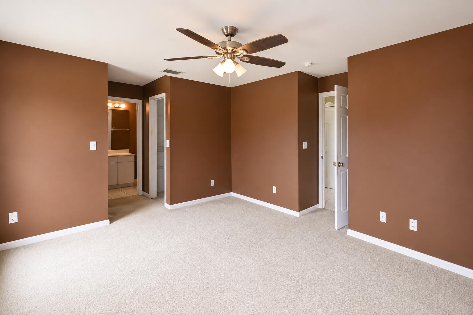 491 Se Starflower Avenue Property Photo 11