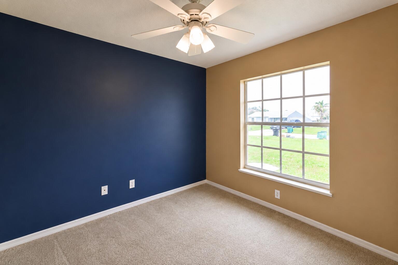 491 Se Starflower Avenue Property Photo 14