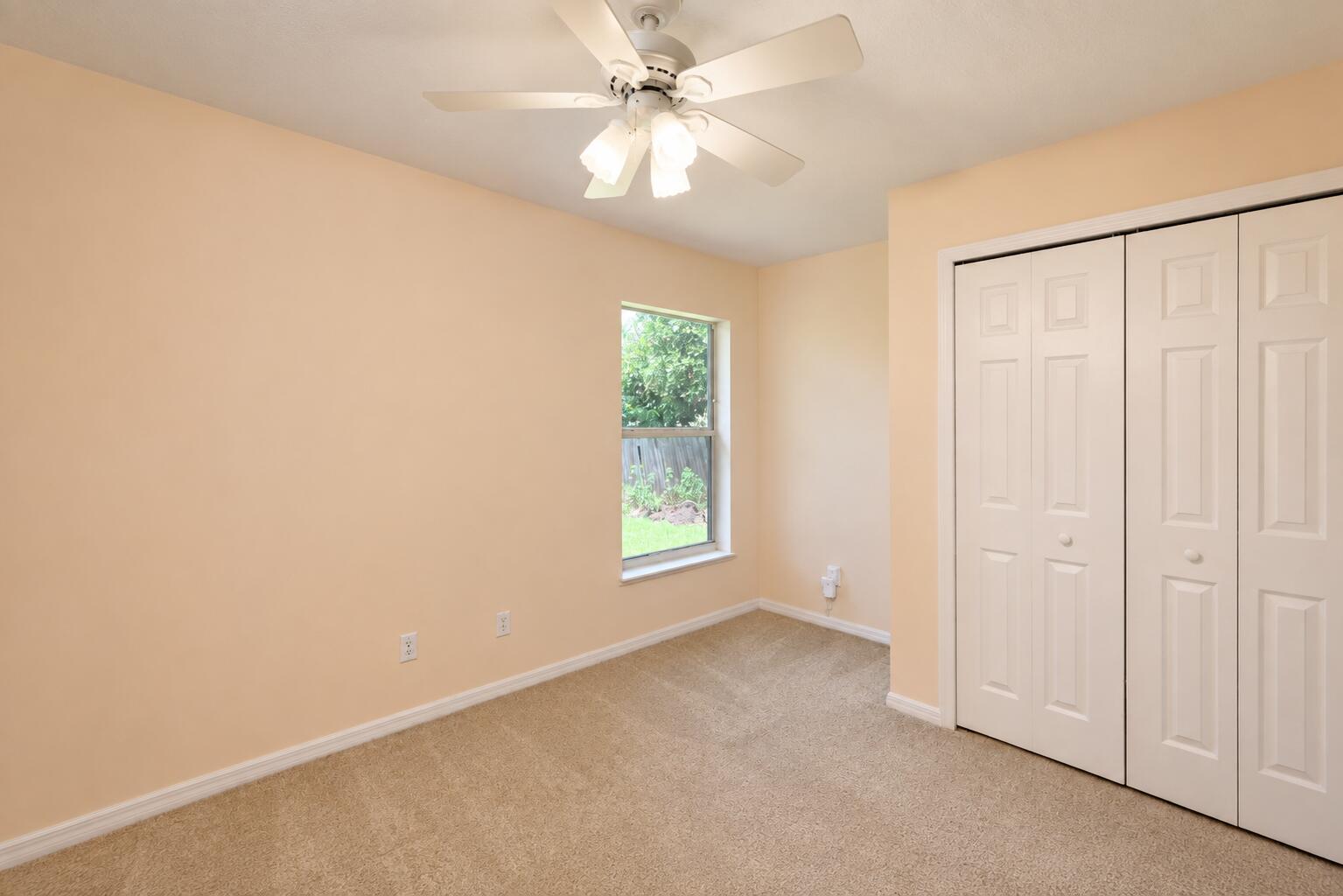 491 Se Starflower Avenue Property Photo 15