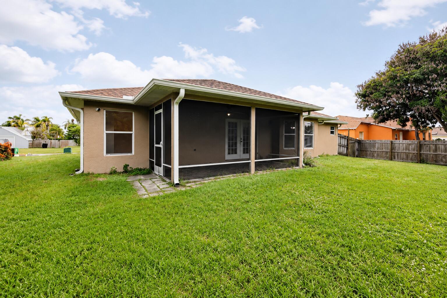 491 Se Starflower Avenue Property Photo 23