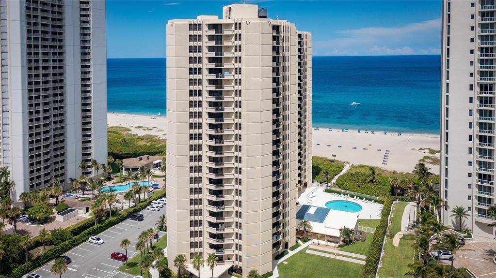 2800 N Ocean Drive B-9a Property Photo 3